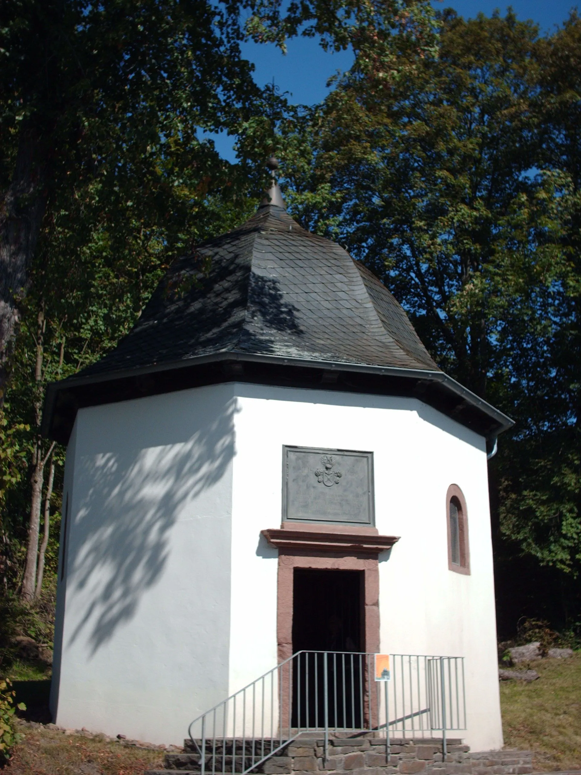 Photo showing: Vasbach chapel, Kirchhundem, Germany