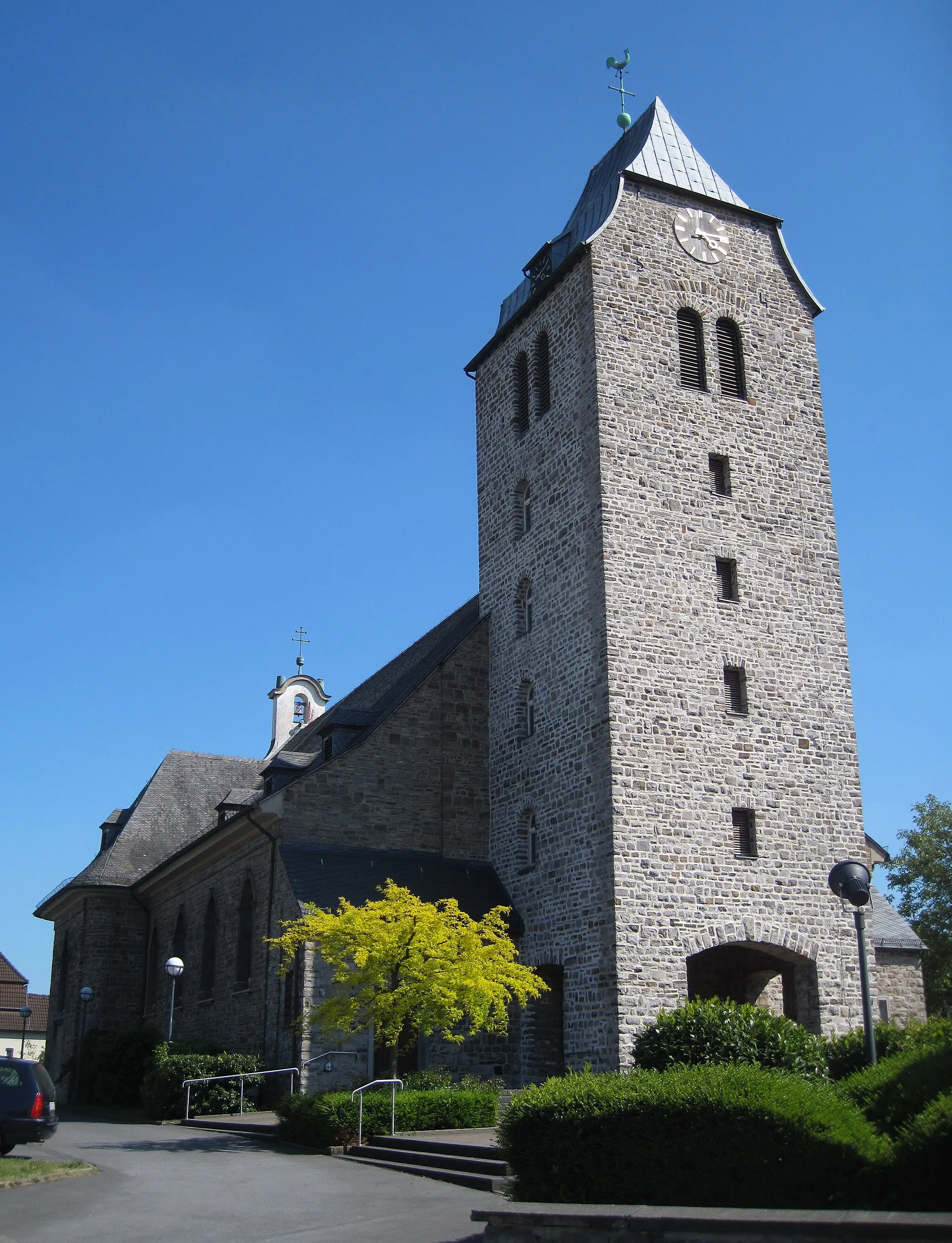 Photo showing: St. Maria Magdalena in Menden (Sauerland)-Bösperde, Pfarrer-Wiggen-Straße 2.