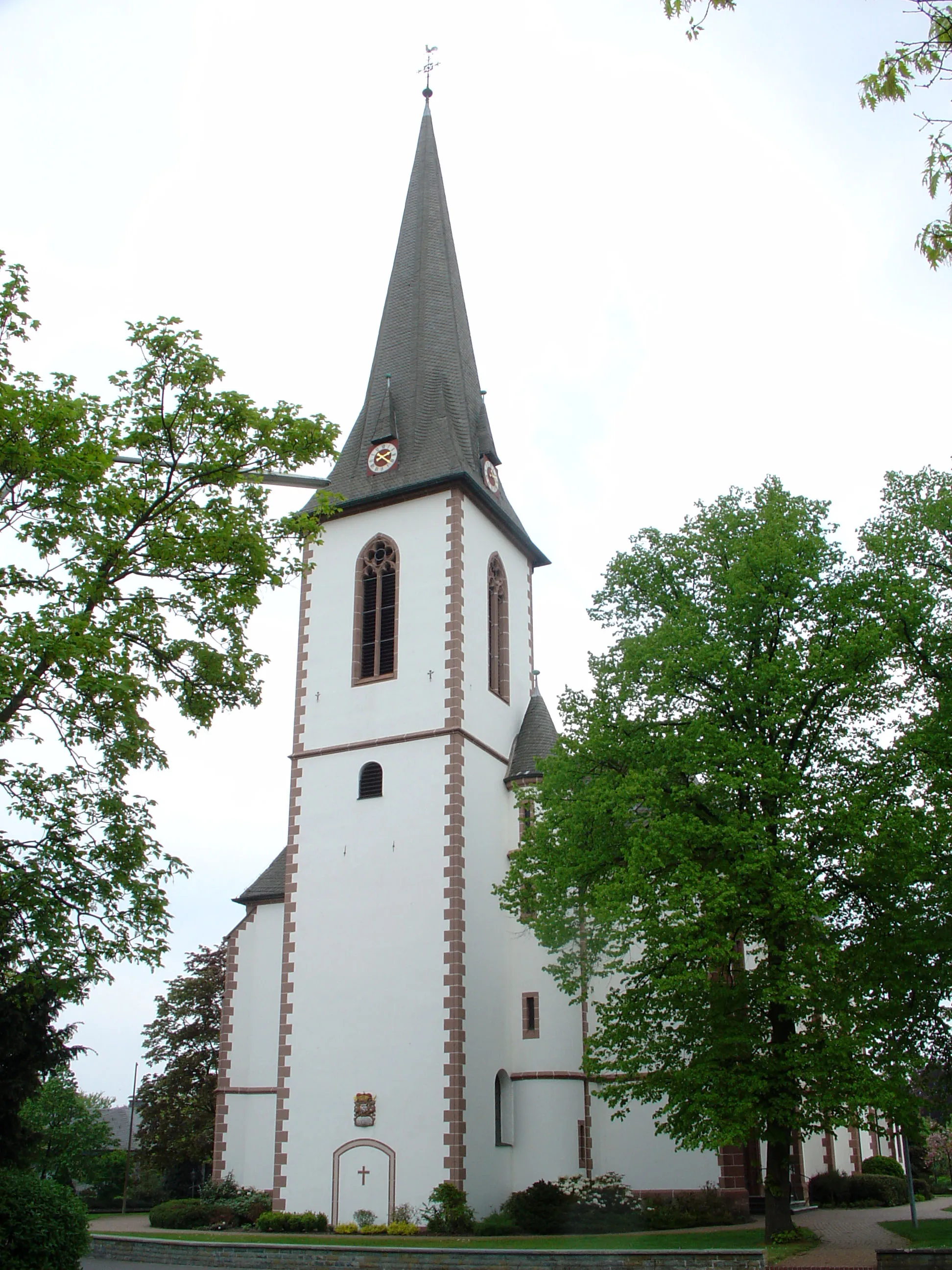 Photo showing: Kirchturm von St. Joseph in Delbrück-Westenholz