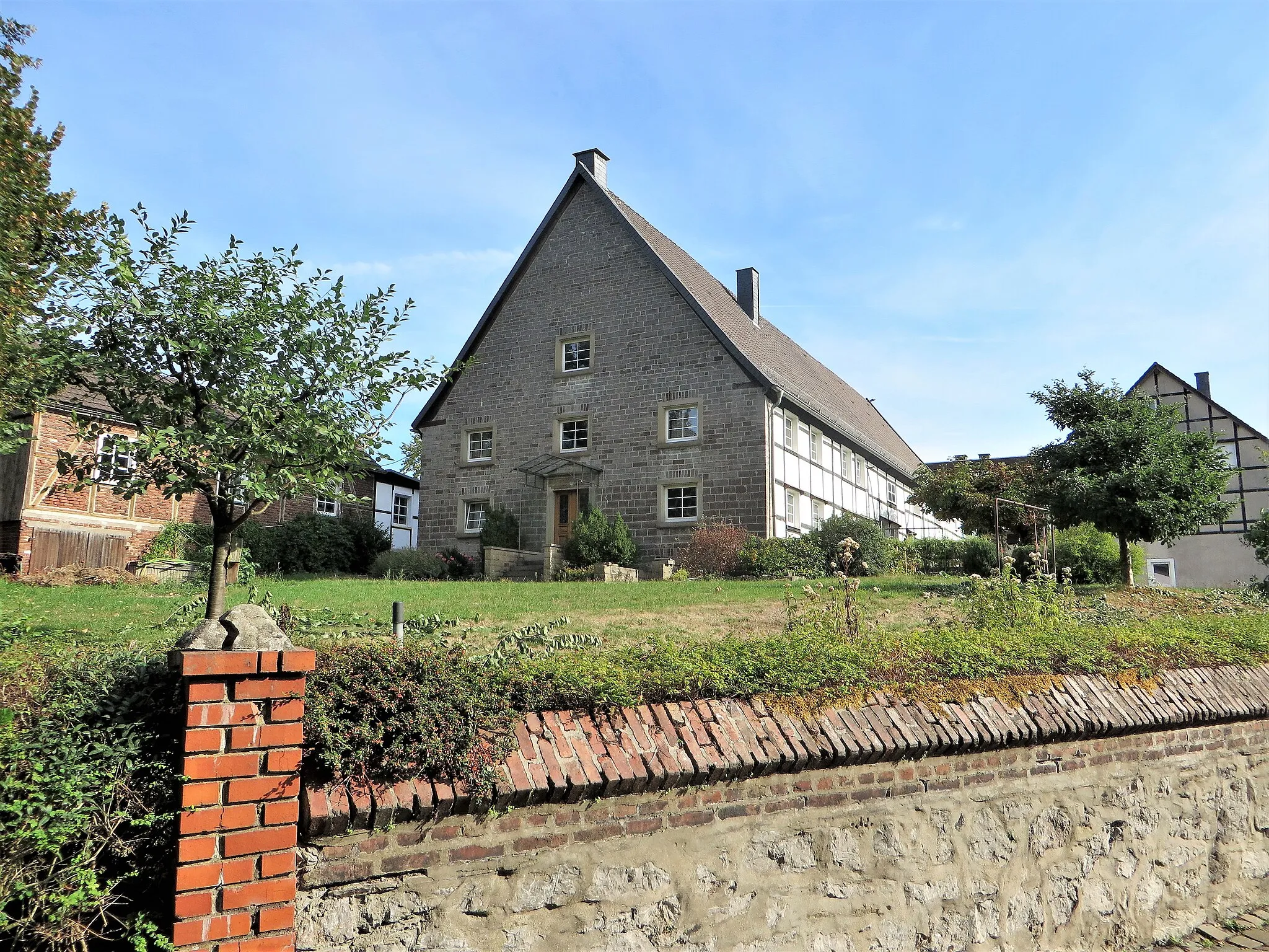 Photo showing: Historischer Bauernhof (Teimann′s Hof) in Hagen-Eppenhausen, Ackerstraße 15.