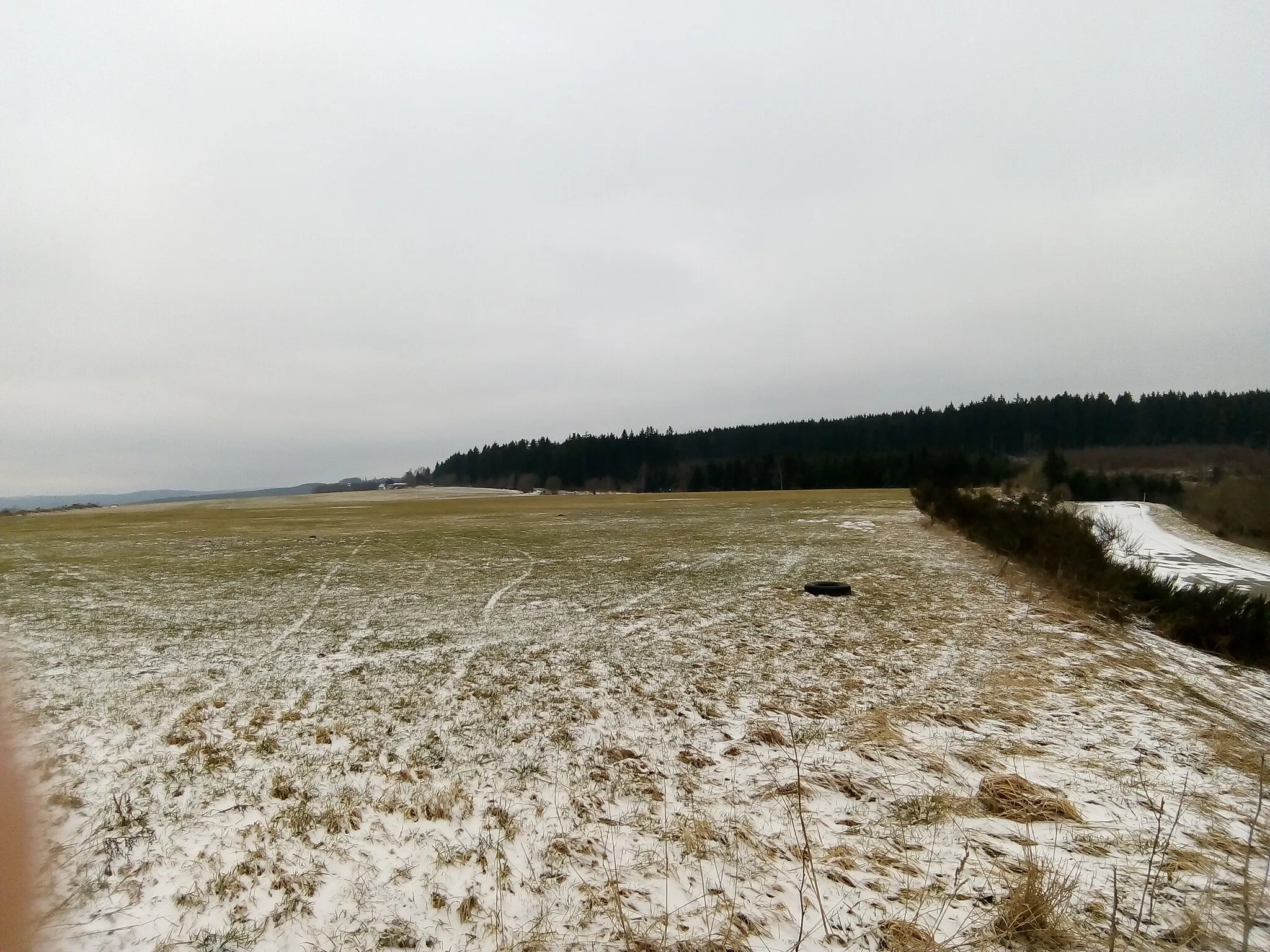 Photo showing: Schameder airfield (EDGQ), Erndtebrück, Germany