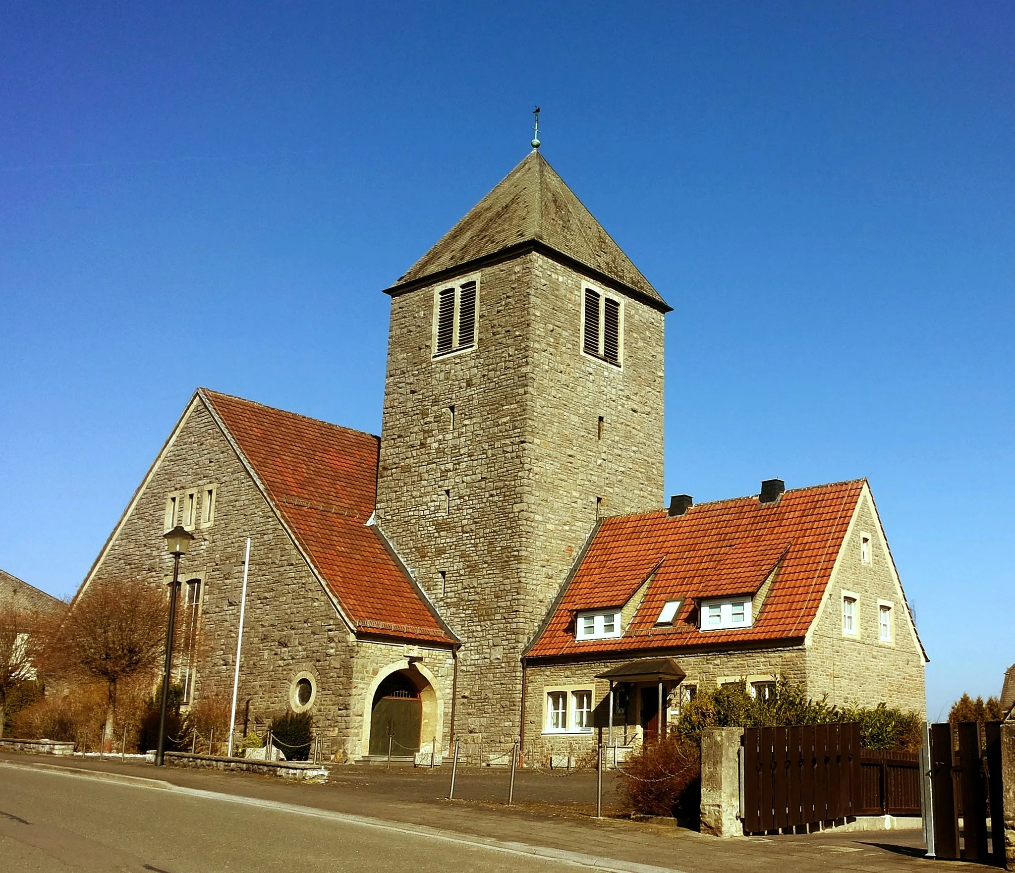 Photo showing: kath. Pfarrkirche Christkönig in Marsberg-Bredelar(Germany)