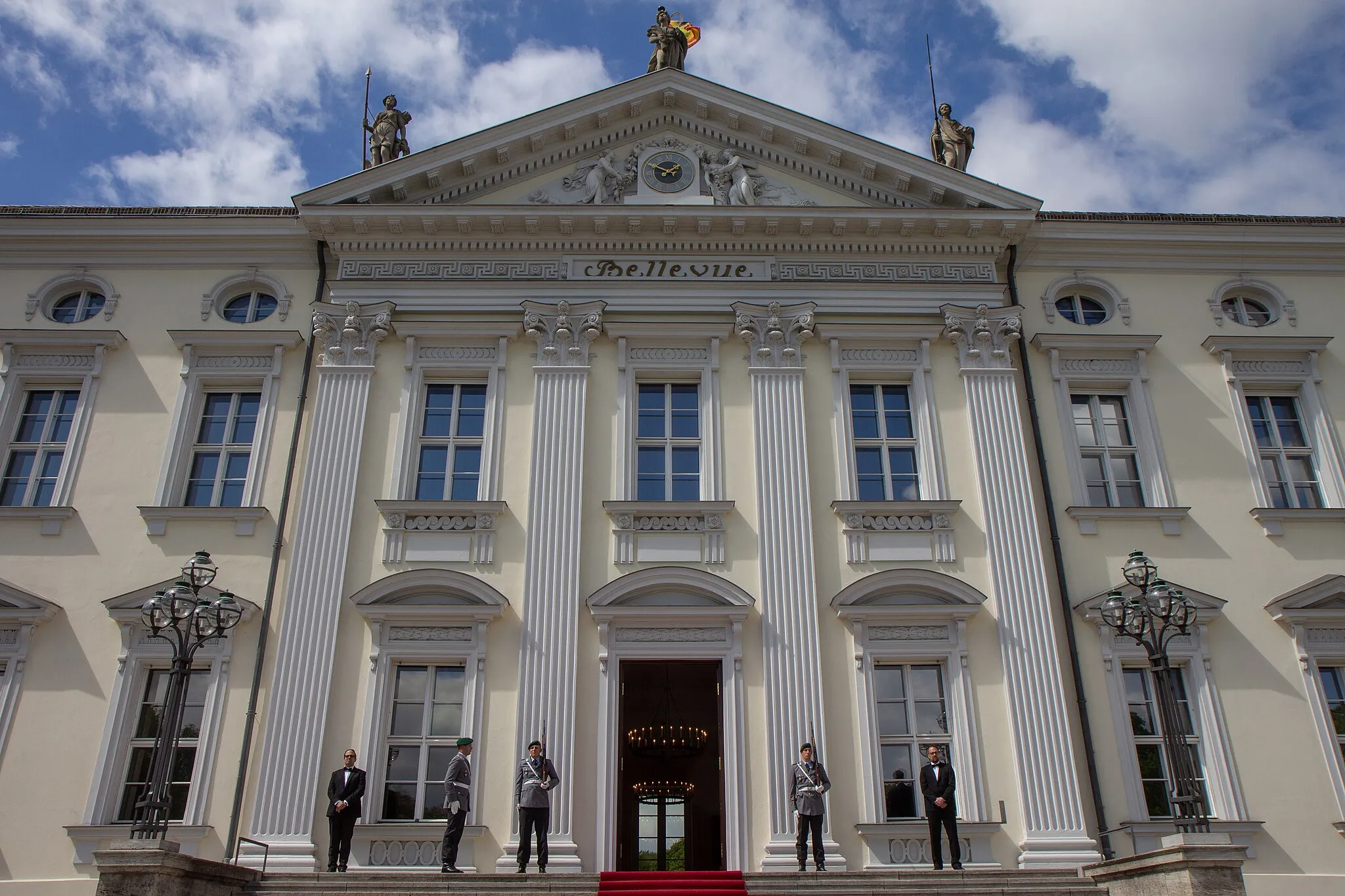 Photo showing: Schloss Bellevue am 6. Mai 2019.