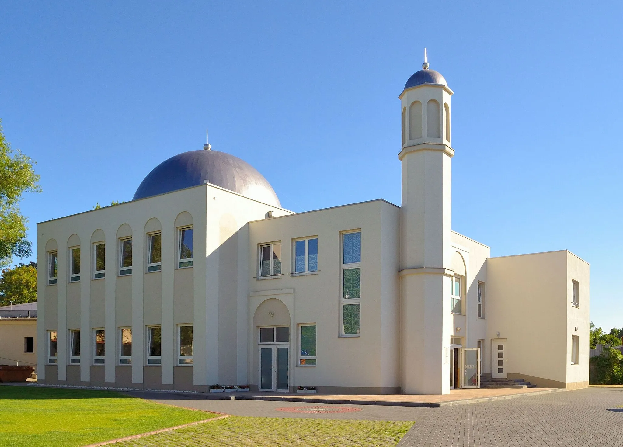 Photo showing: Khadija Mosque in Heinersdorf, Pankow, Berlin, Germany.