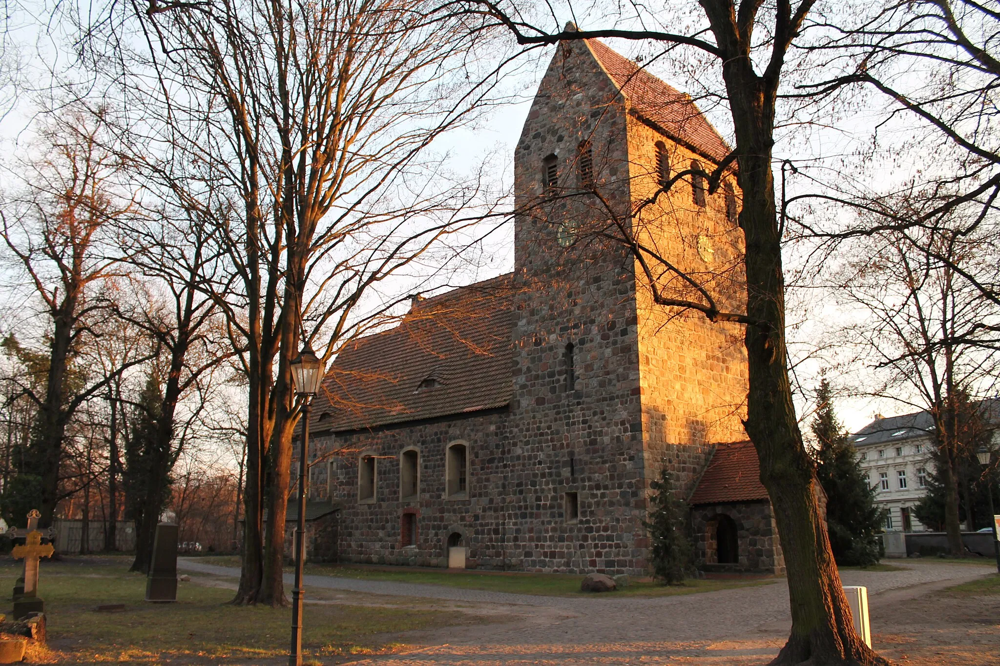 Photo showing: Dorfkirche Marienfelde Nordseite