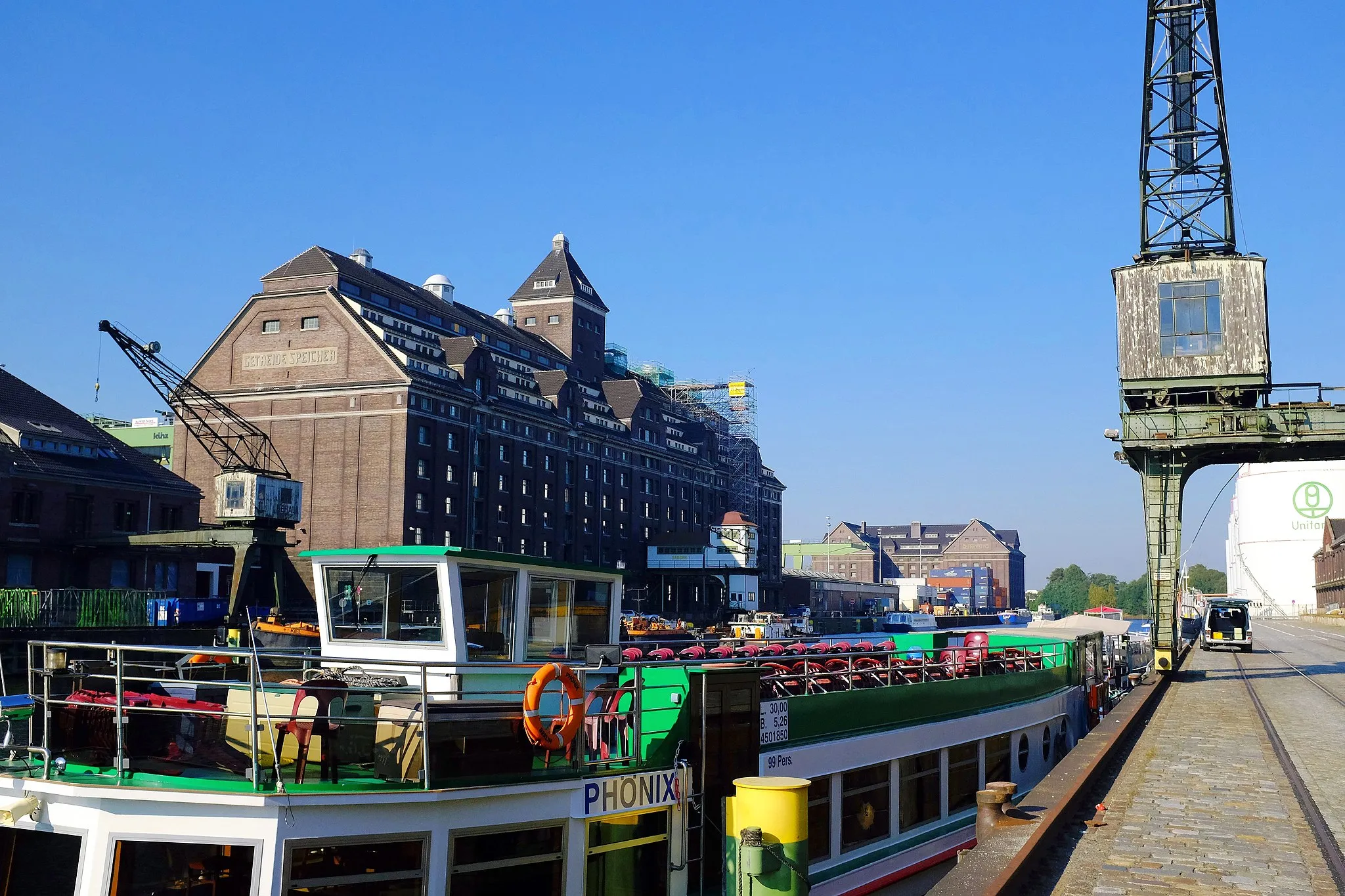 Photo showing: westhafen