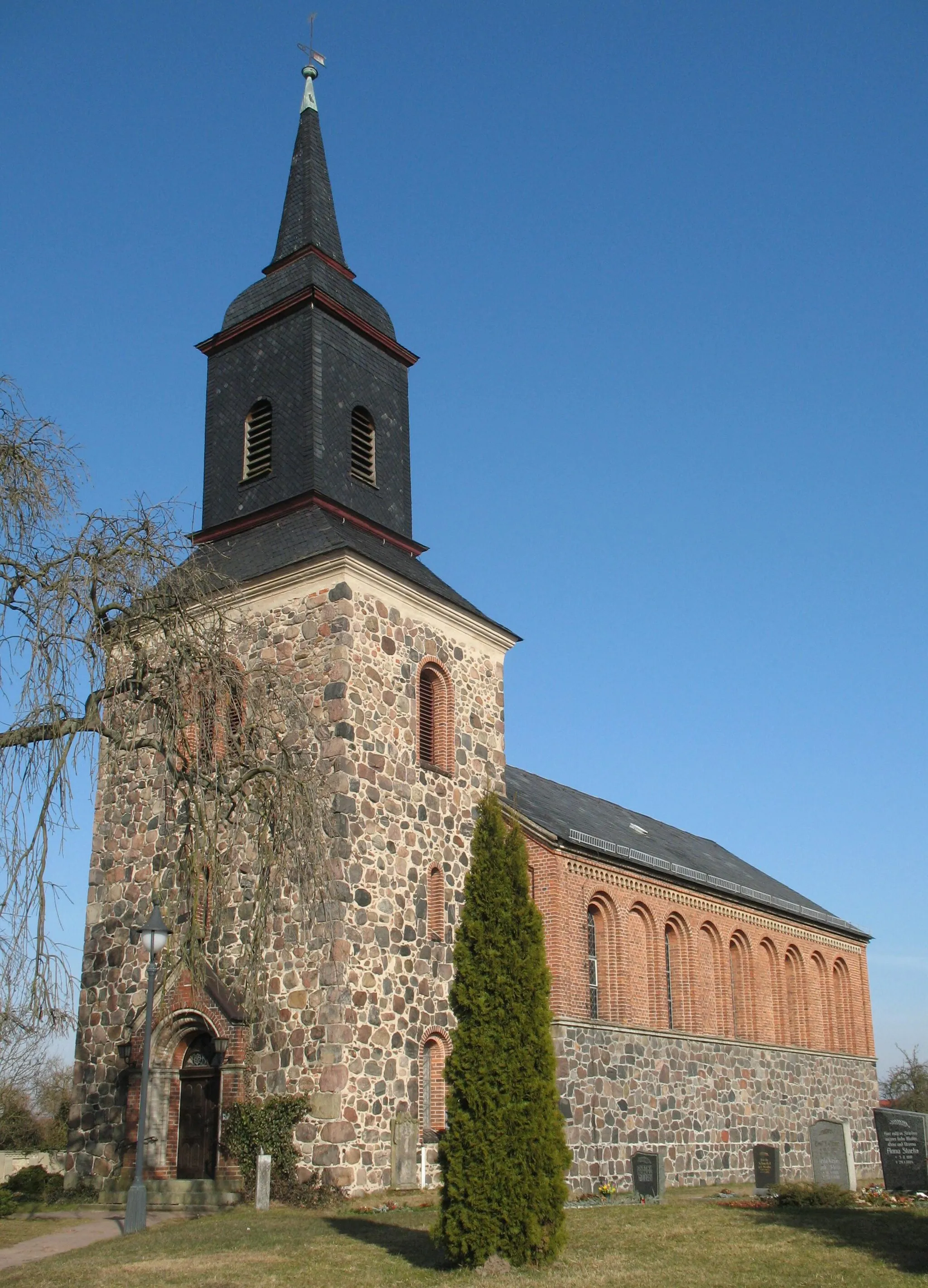 Photo showing: Church in Göhlsdorf (municipality Kloster Lehnin) in Brandenburg, Germany