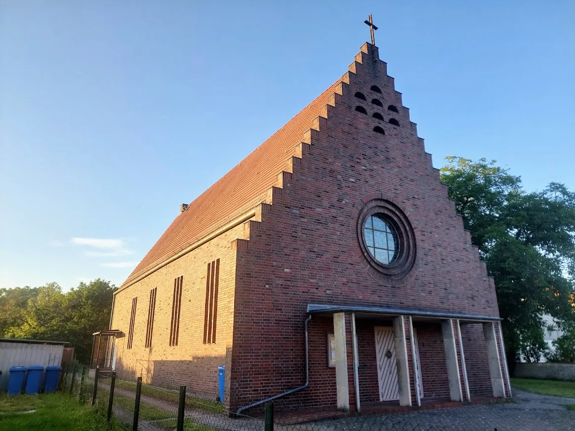 Photo showing: Saint Mary of Help Church (Herzfelde)