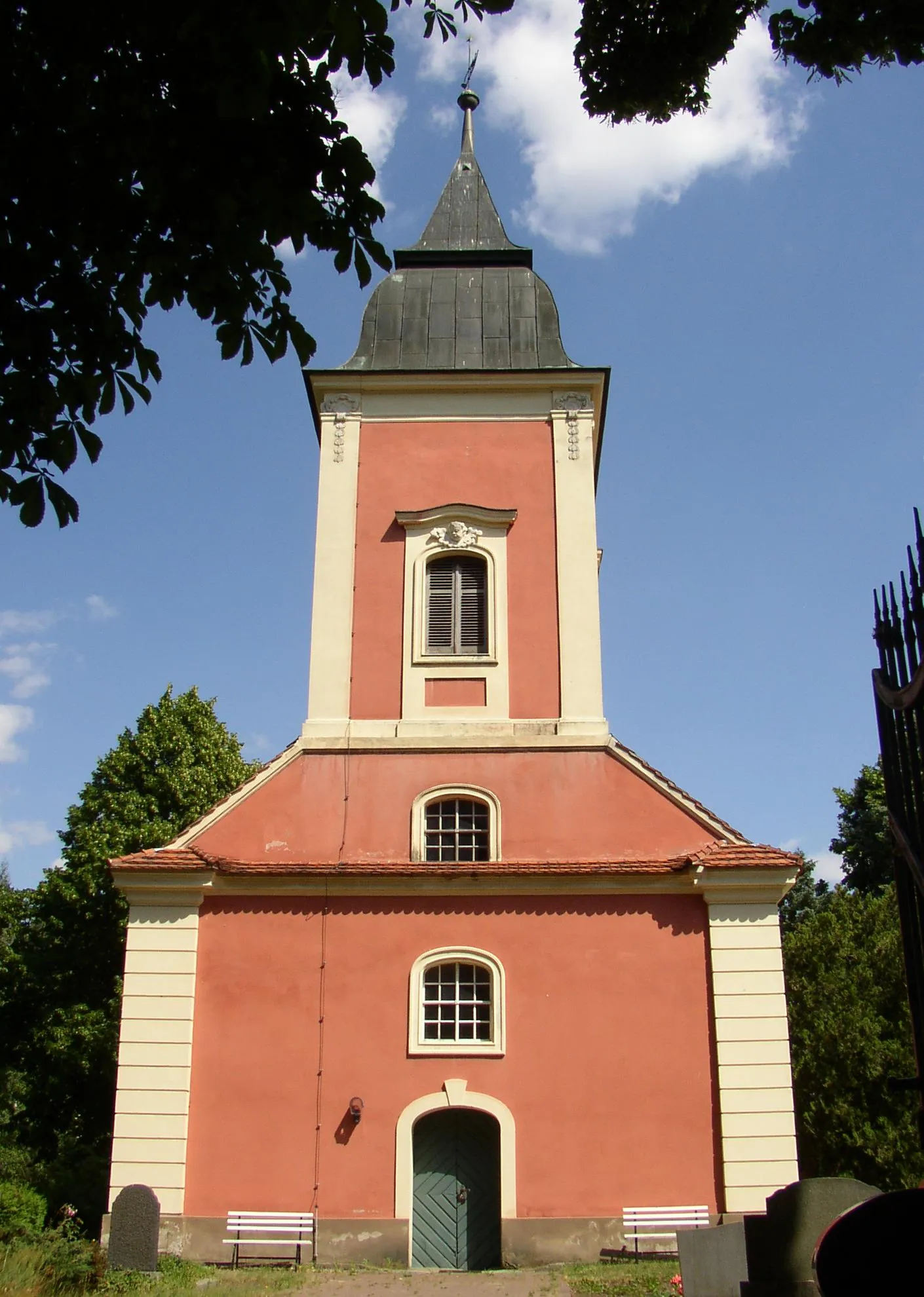 Photo showing: Church in Kloster Lehnin-Trechwitz in Brandenburg, Germany