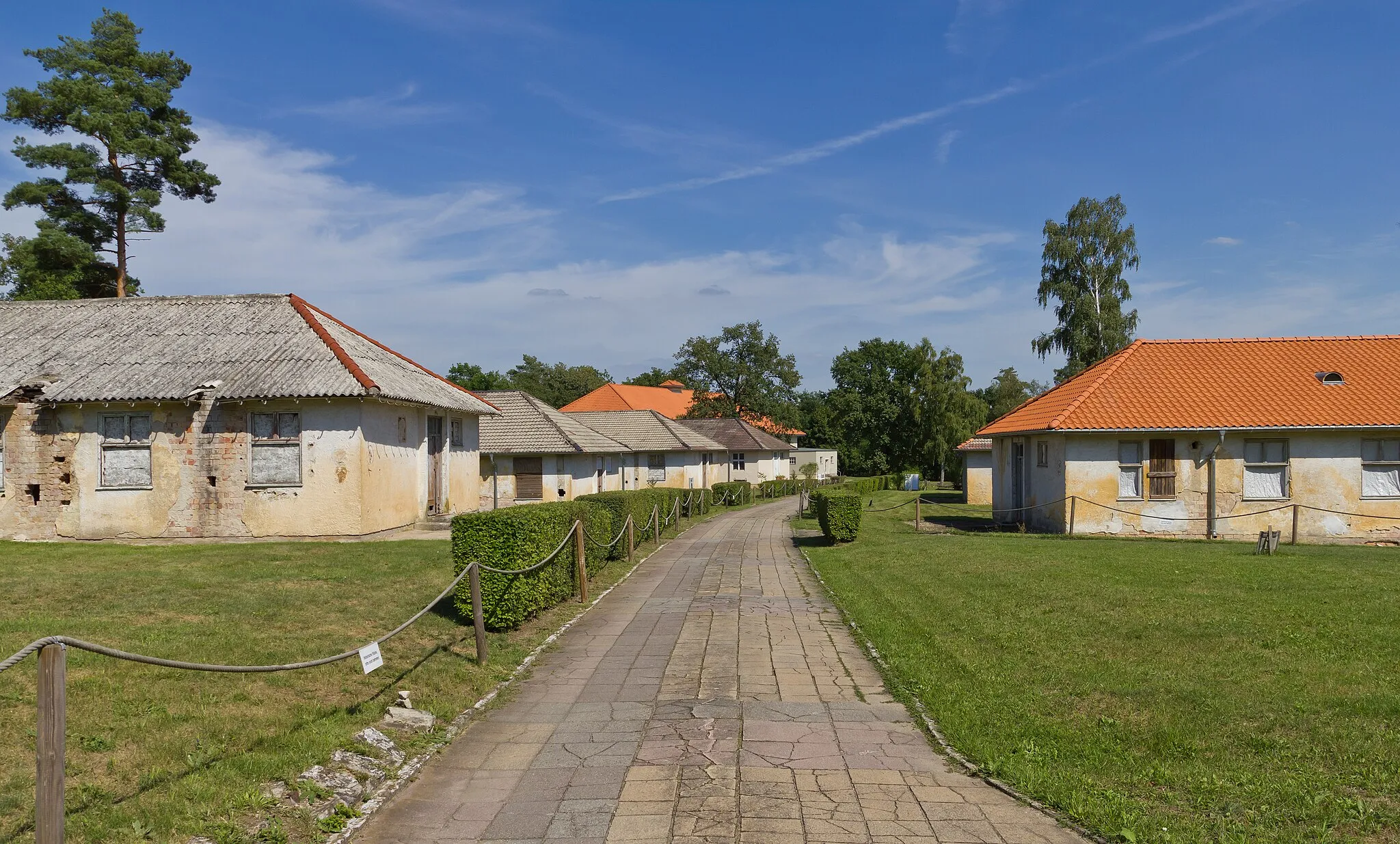 Photo showing: Former residential houses for sportspeople in the Berlin Olympic Village (built for the 1936 games) near Berlin, Germany