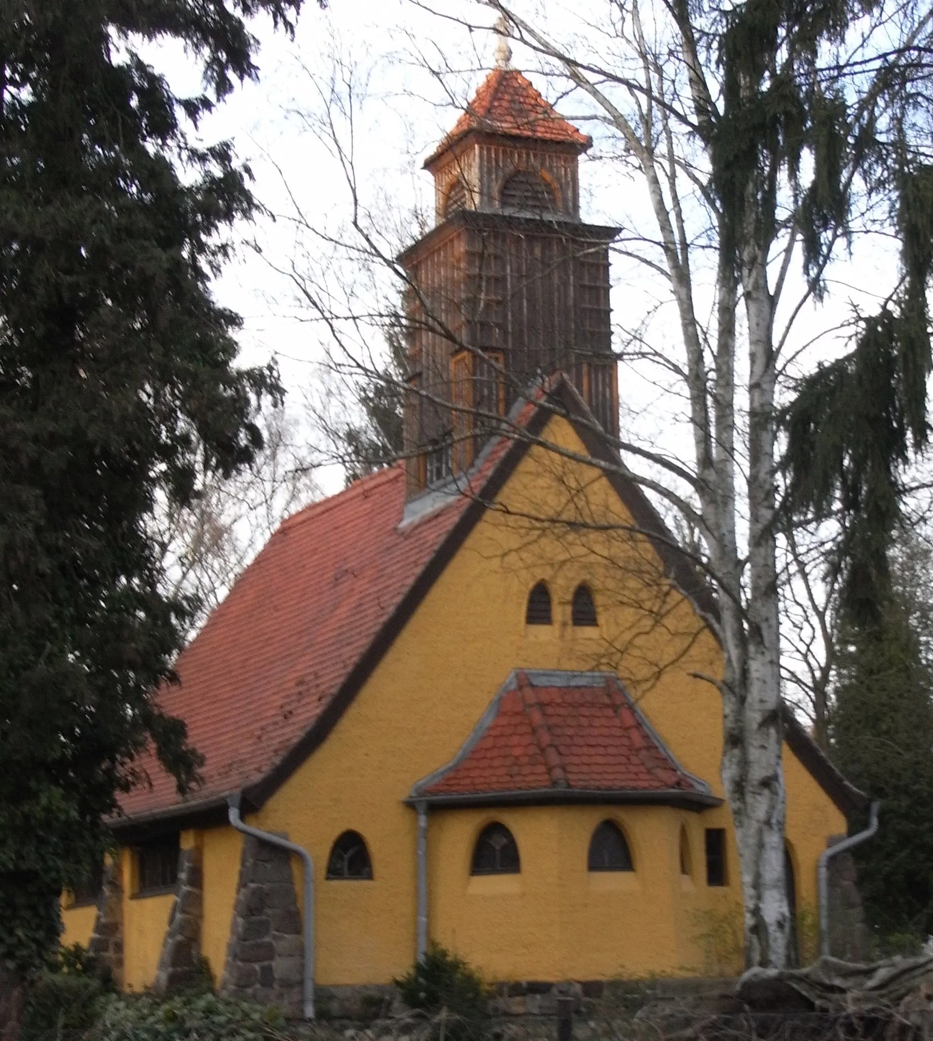 Photo showing: Kapelle des Friedhofs der evangelischen Kirchengemeinde von de:Glienicke/Nordbahn, Deutschland.