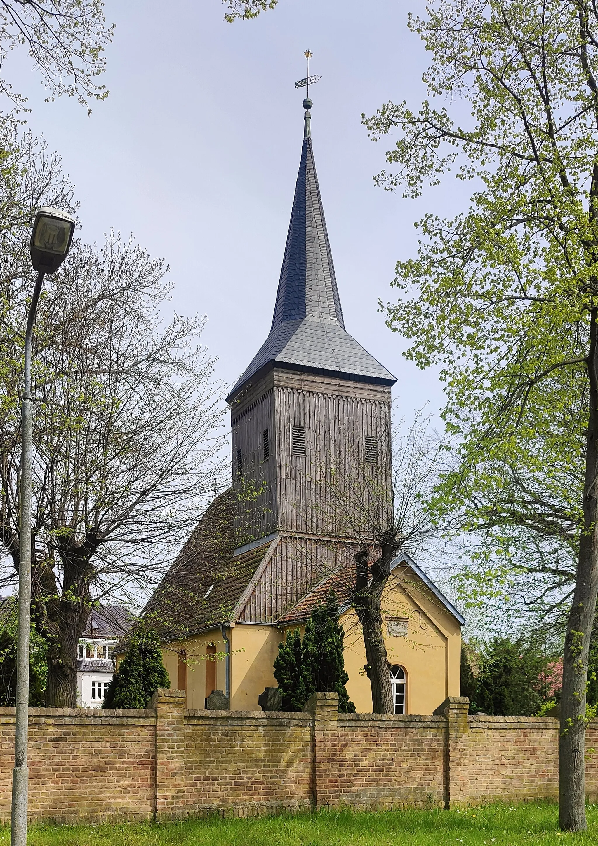 Photo showing: Evangelische Dorfkirche Satzkorn, Stadt Potsdam, Brandenburg, Deutschland