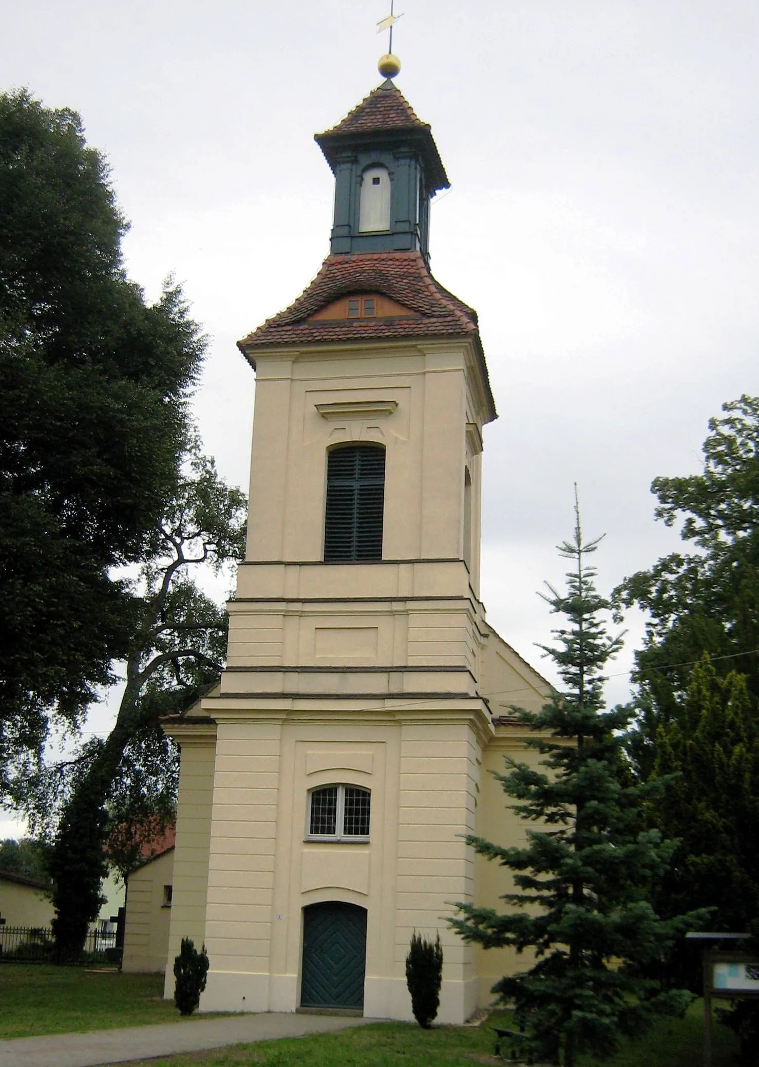 Photo showing: Dorfkirche Schönwalde-Glien von Westen