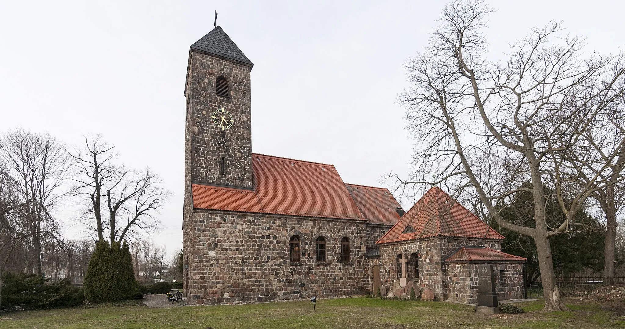 Photo showing: Dorfkirche Schönefeld