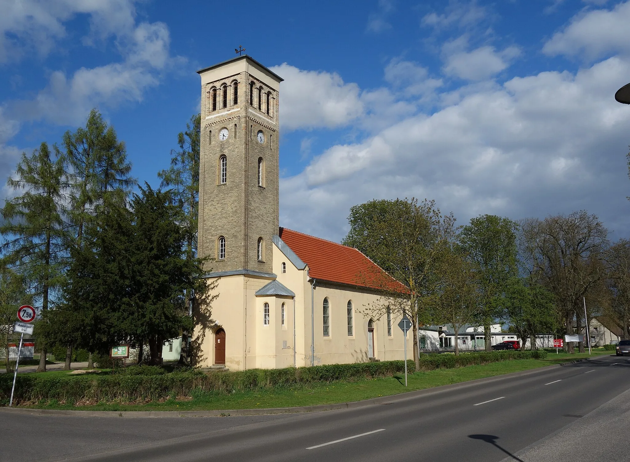 Photo showing: This is a picture of the Brandenburger Baudenkmal (cultural heritage monument) with the ID