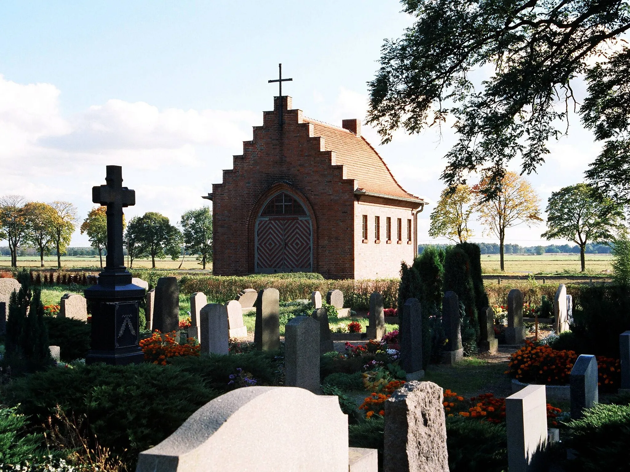 Photo showing: Schönwalde (Barnim) - Friedhof, Gemeinde Wandlitz, Land Brandenburg, Deutschland