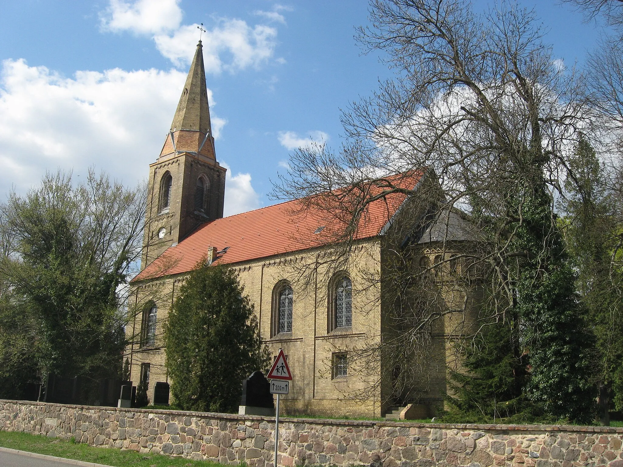 Photo showing: church in Oranienburg-Zehlendorf, Brandenburg, Germany