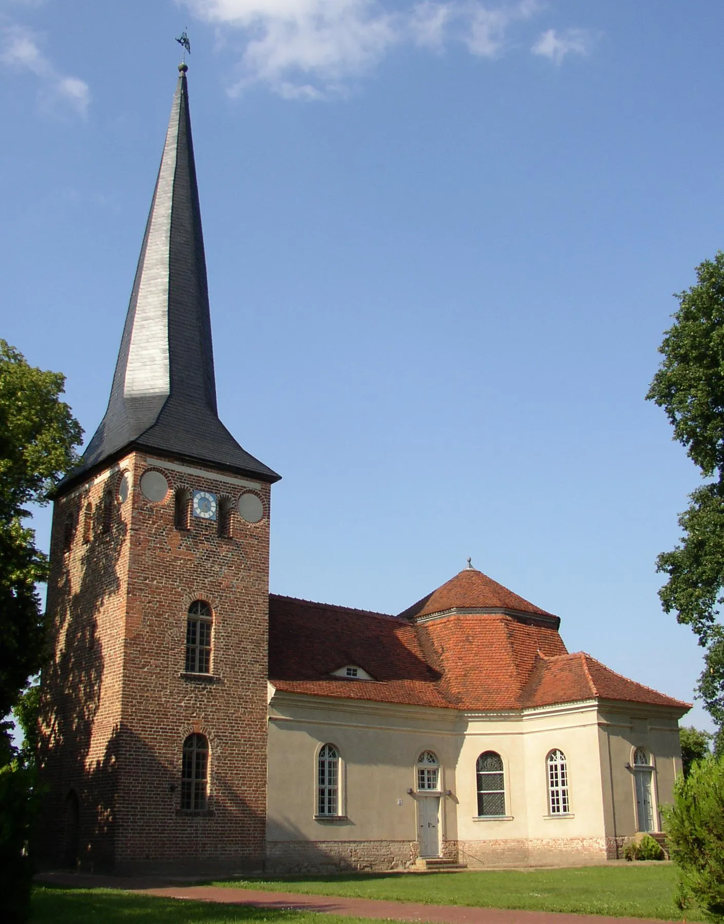 Photo showing: Church in Roskow in Brandenburg, Germany