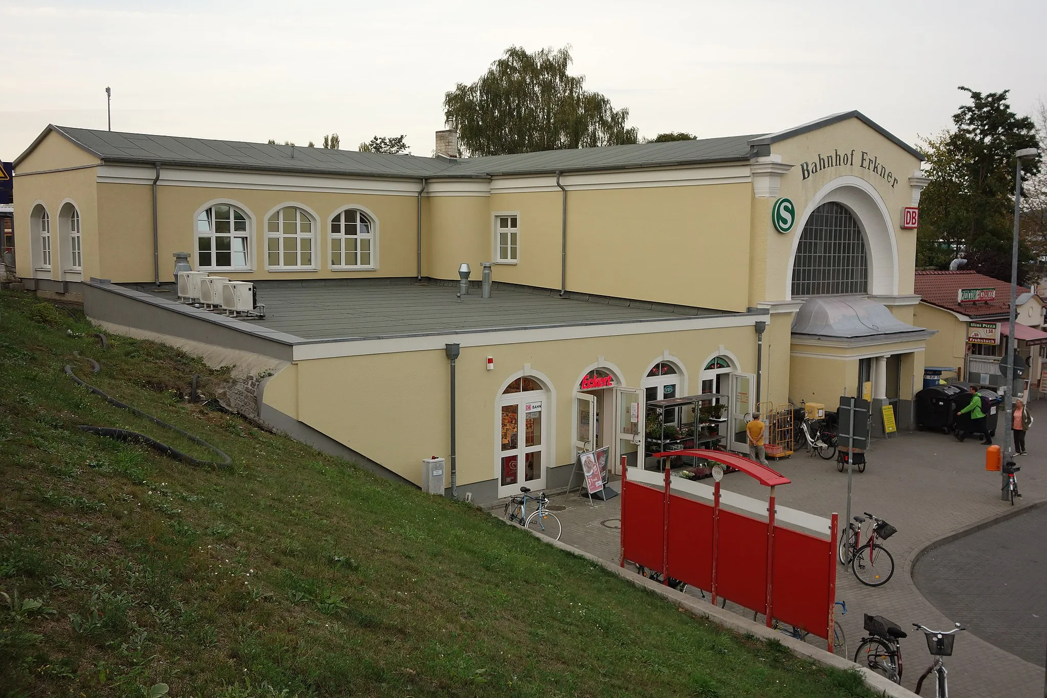Photo showing: Bahnhof Erkner, Empfangsgebäude