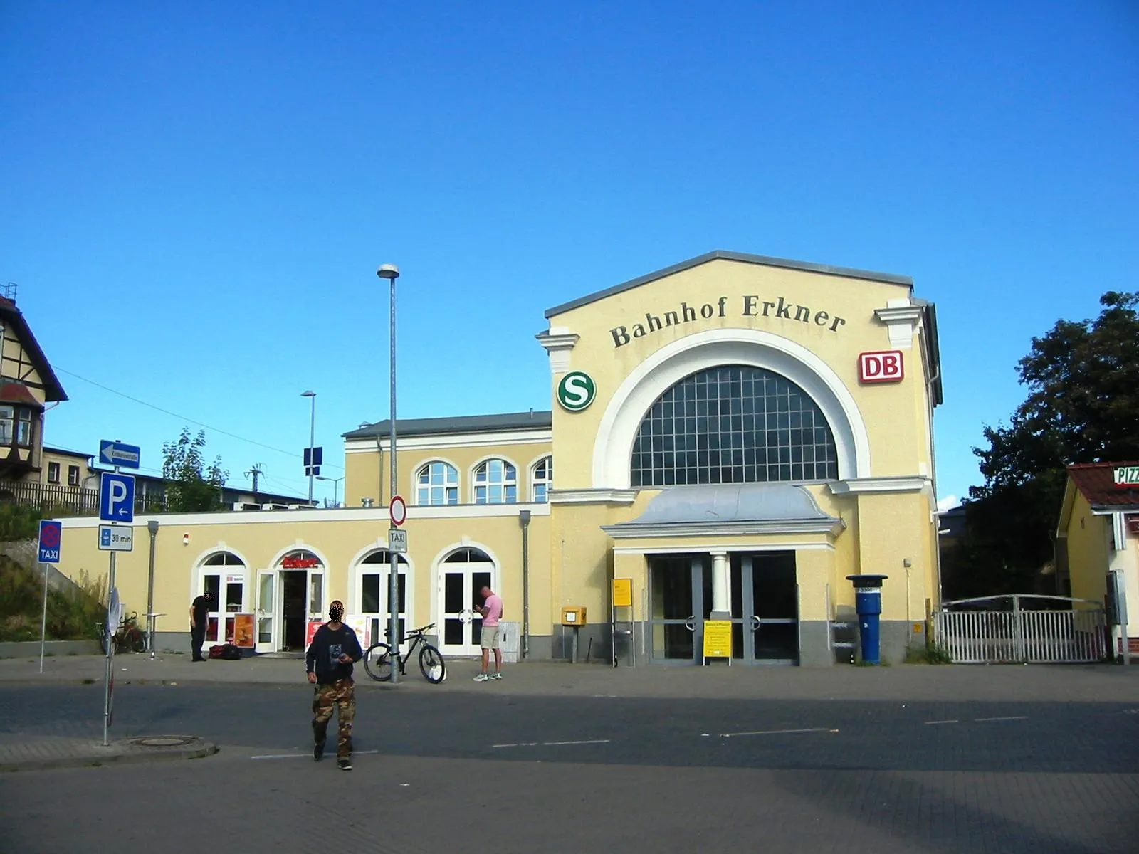 Photo showing: Bahnhofsgebäude in der Stadt Erkner, Land Brandenburg