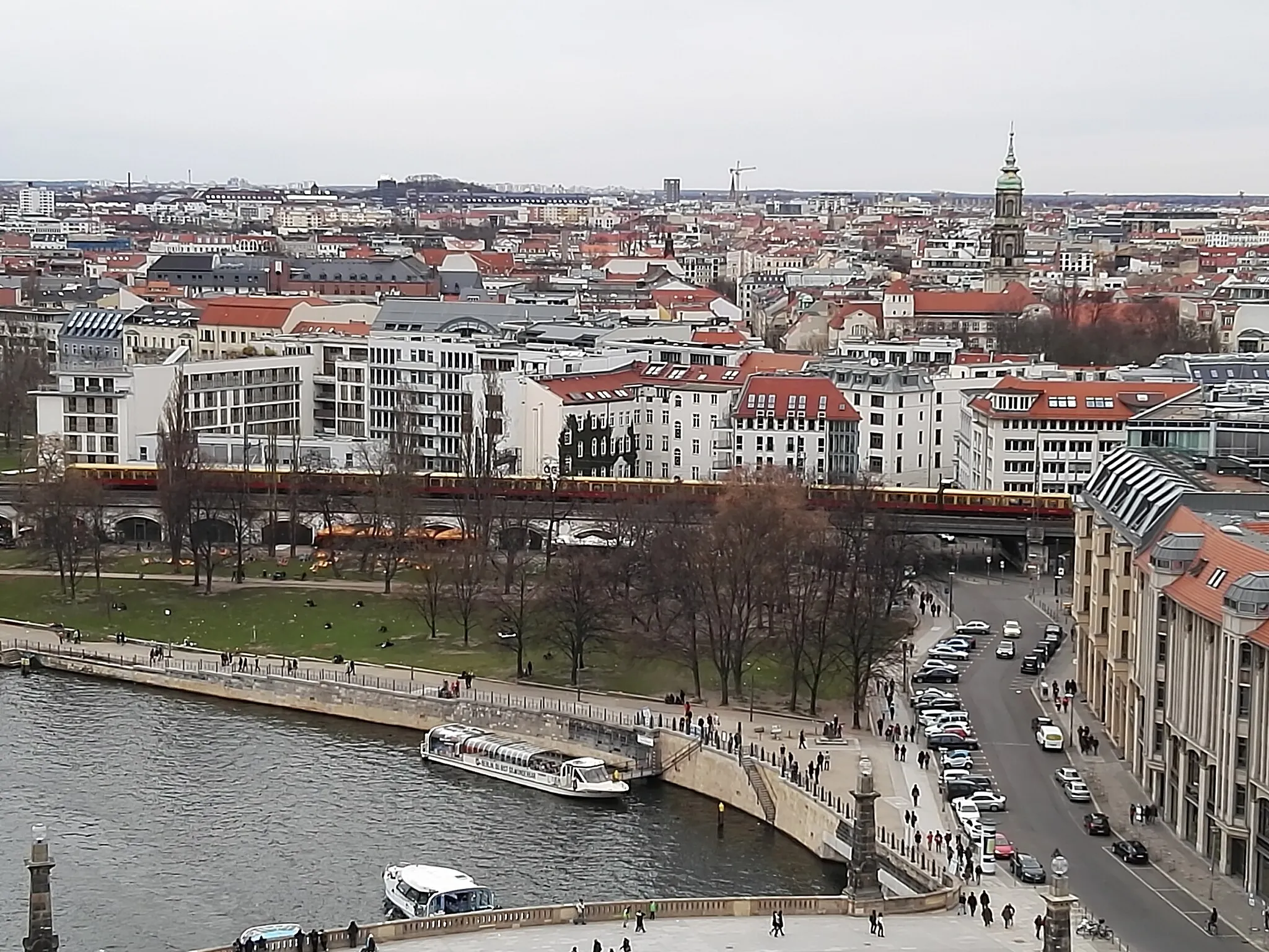 Photo showing: Blick vom Berliner Dom, März 2016