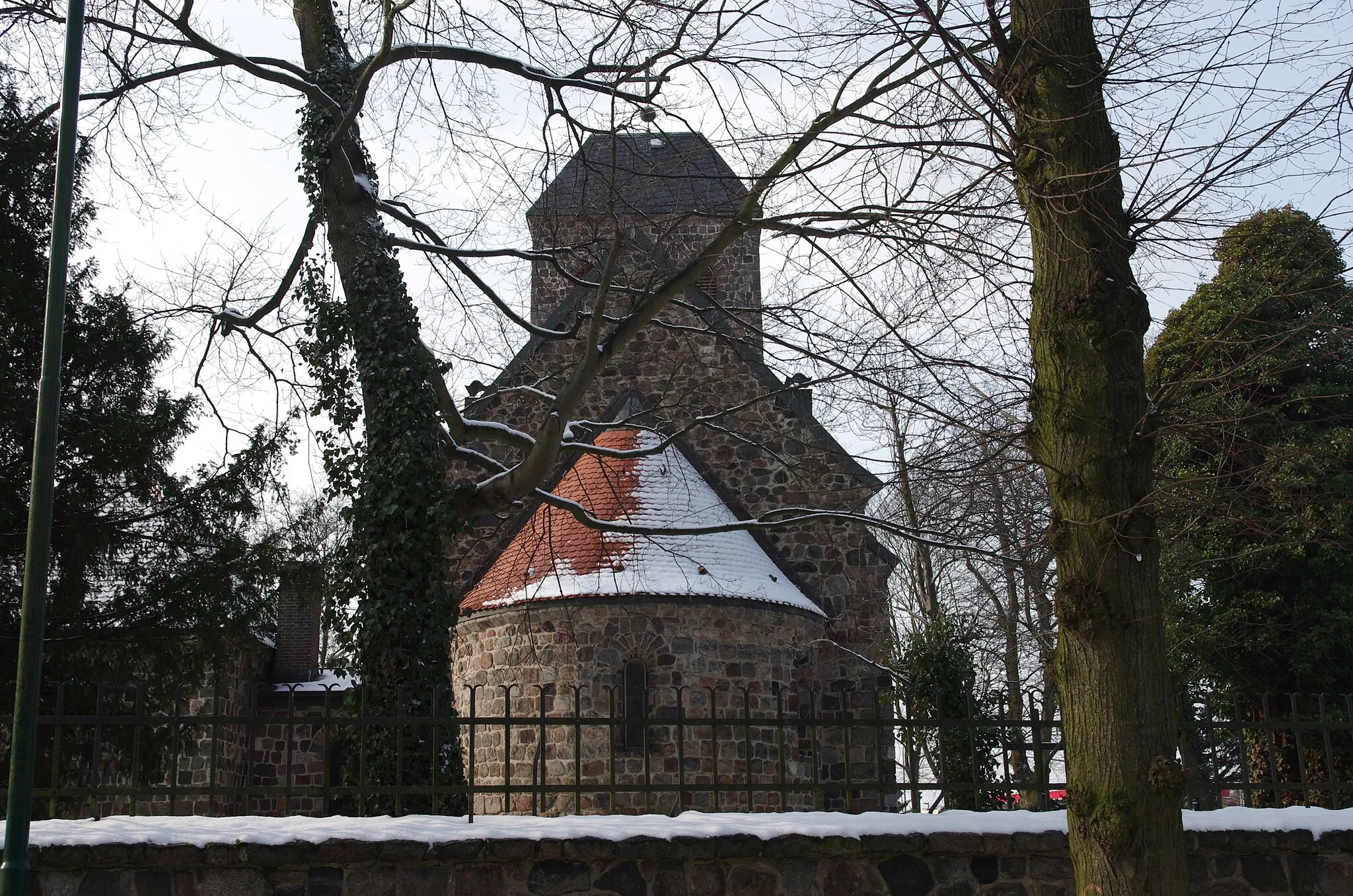 Photo showing: Schönefeld in Brandenburg. Die Kiche steht unter Denkmalschutz.