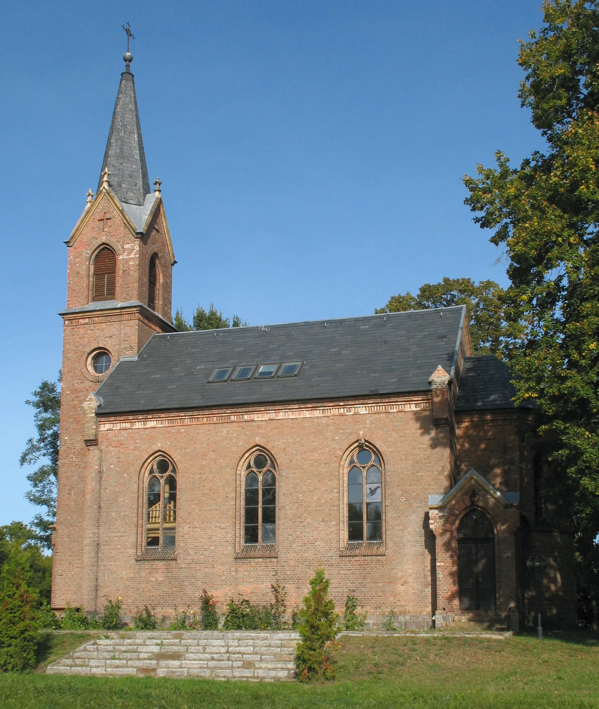 Photo showing: Church in Liebenwalde-Kreuzbruch in Brandenburg, Germany