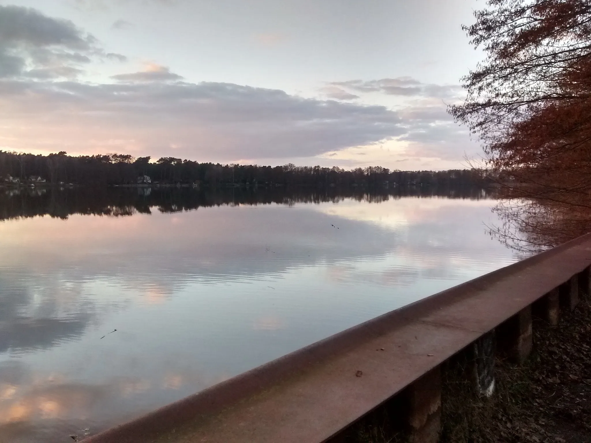 Photo showing: Blick auf den Todnitzsee von der Mole her.