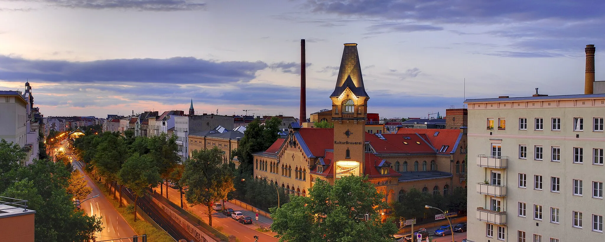 Photo showing: Kulturbrauerei with Schönhauser Allee in Berlin