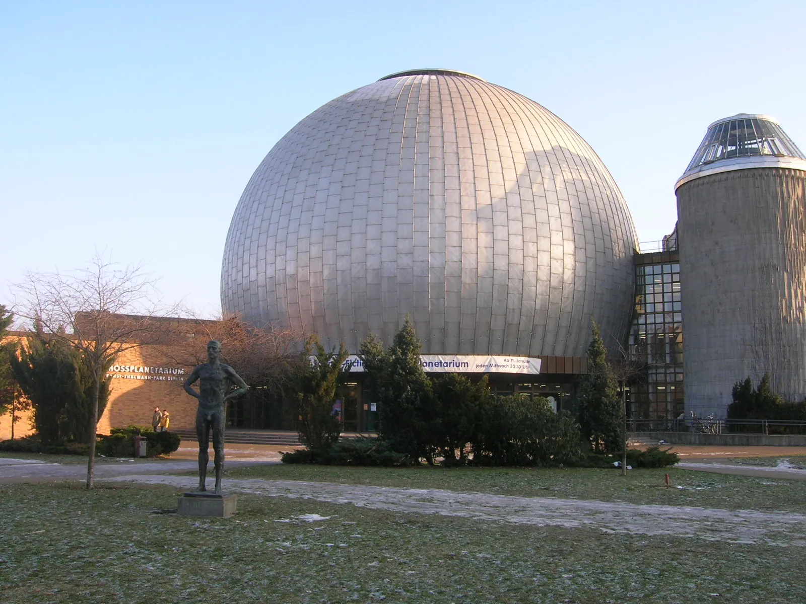 Photo showing: Berlin, Prenzlauer Berg, Zeiss-Großplanetarium an der Prenzlauer Allee