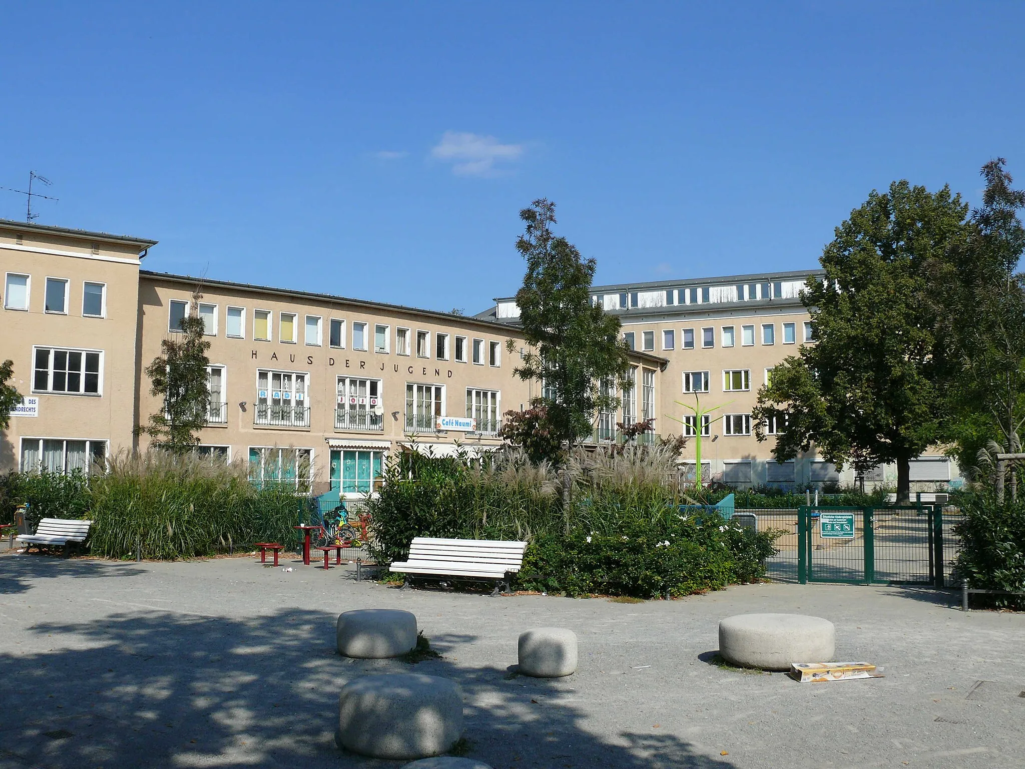 Photo showing: Berlin-Gesundbrunnen Nauener Platz