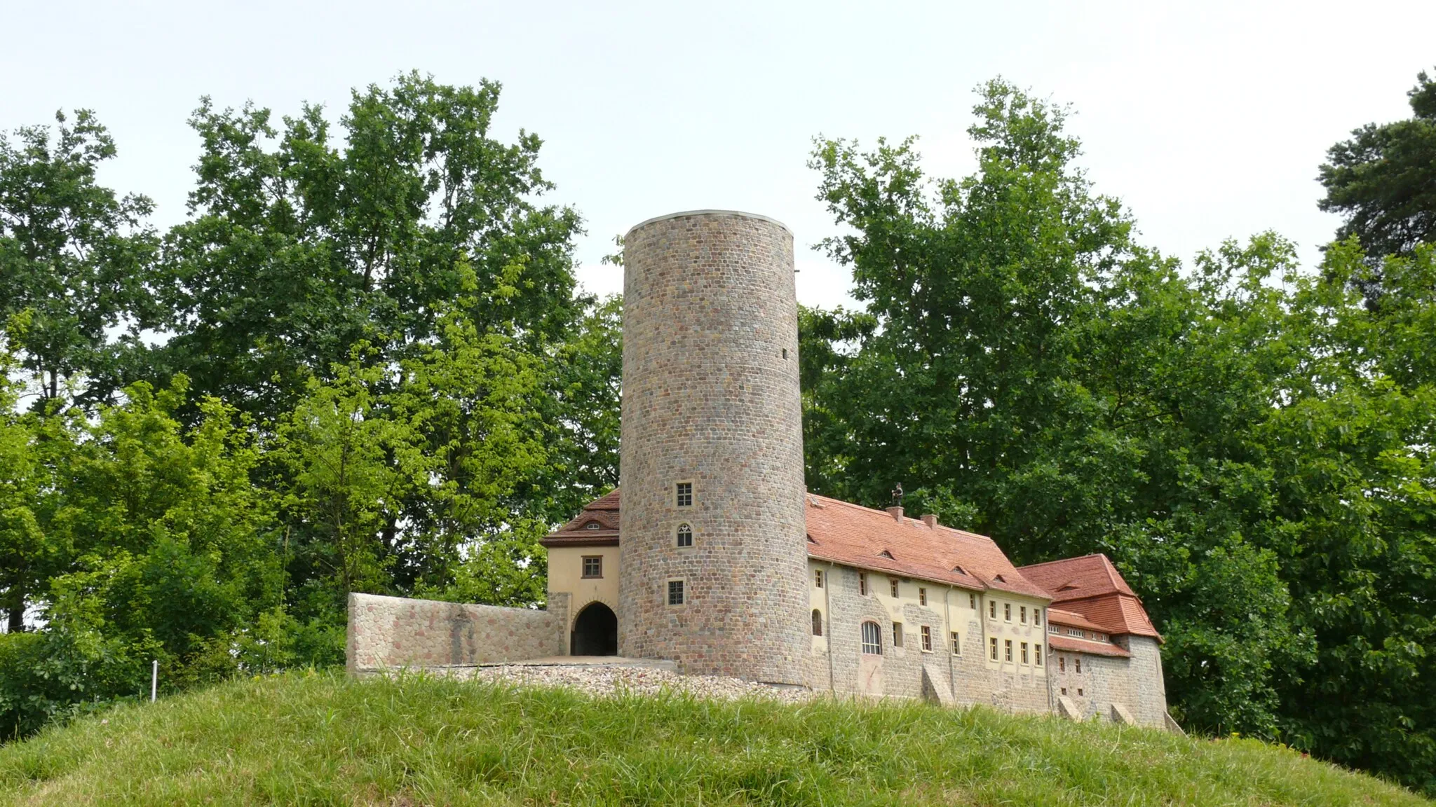 Photo showing: Burg Rabenstein
Modellpark Berlin-Brandenburg, Volkspark Wuhlheide