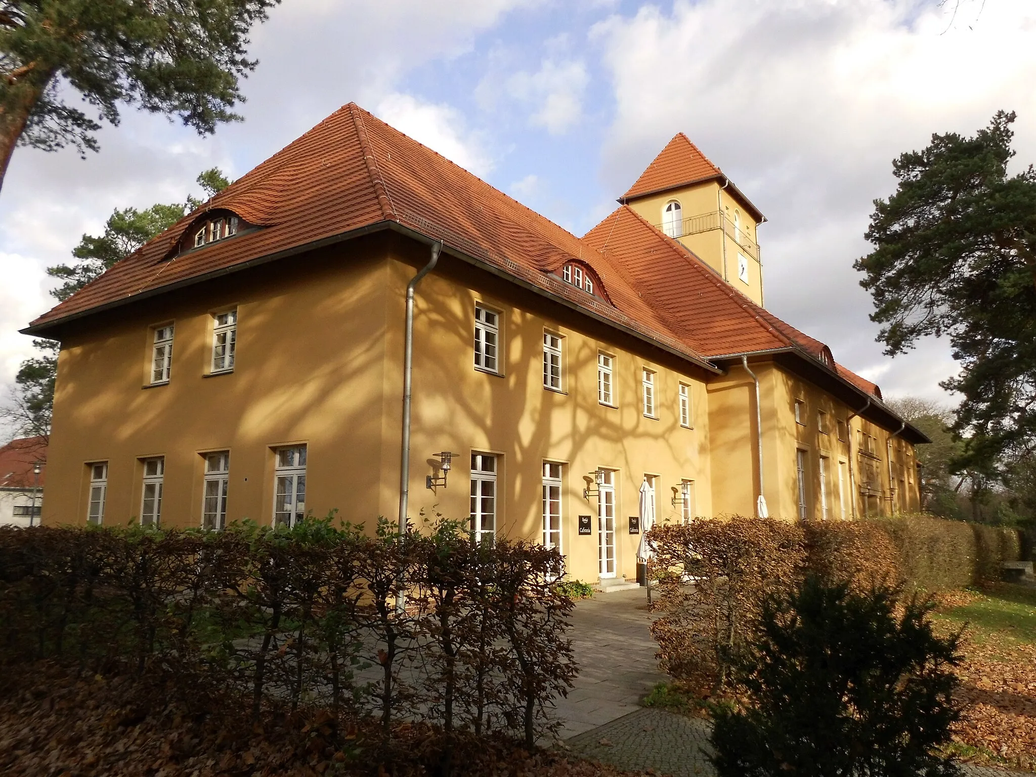 Photo showing: Ludwigsfelde, Ortsteil Struveshof in Brandenburg. Der Struveshof ist denkmalgeschützt.