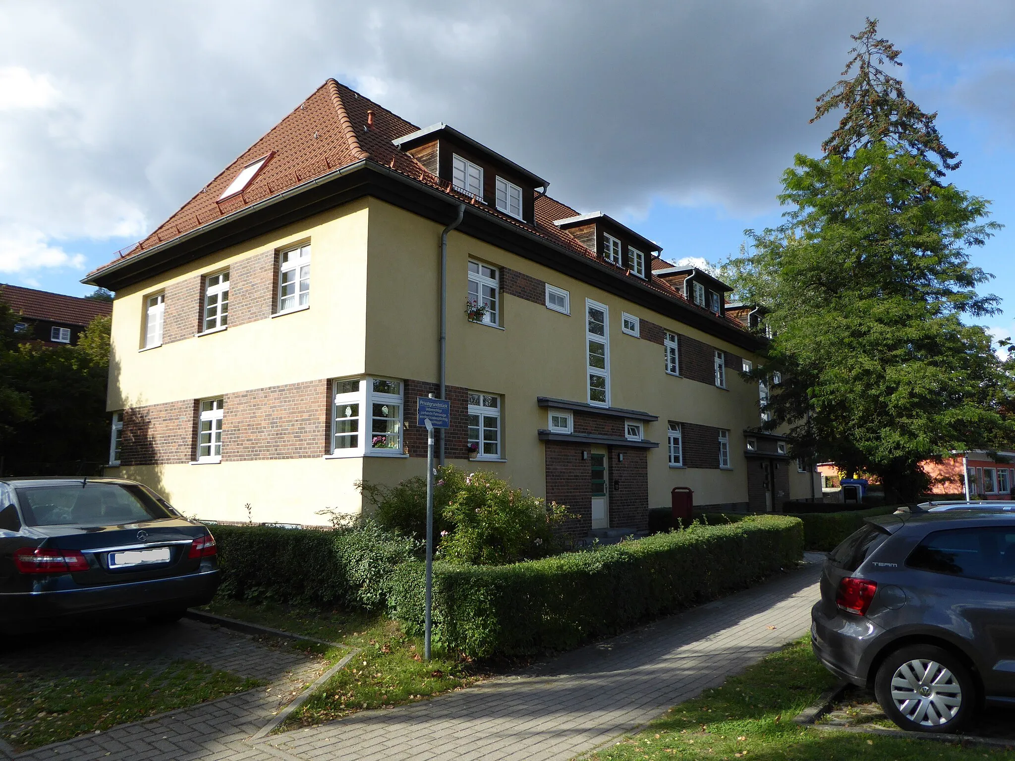 Photo showing: Baudenkmal Strausberg Friedrich-Ebert-Straße 75-94 Wohnsiedlung