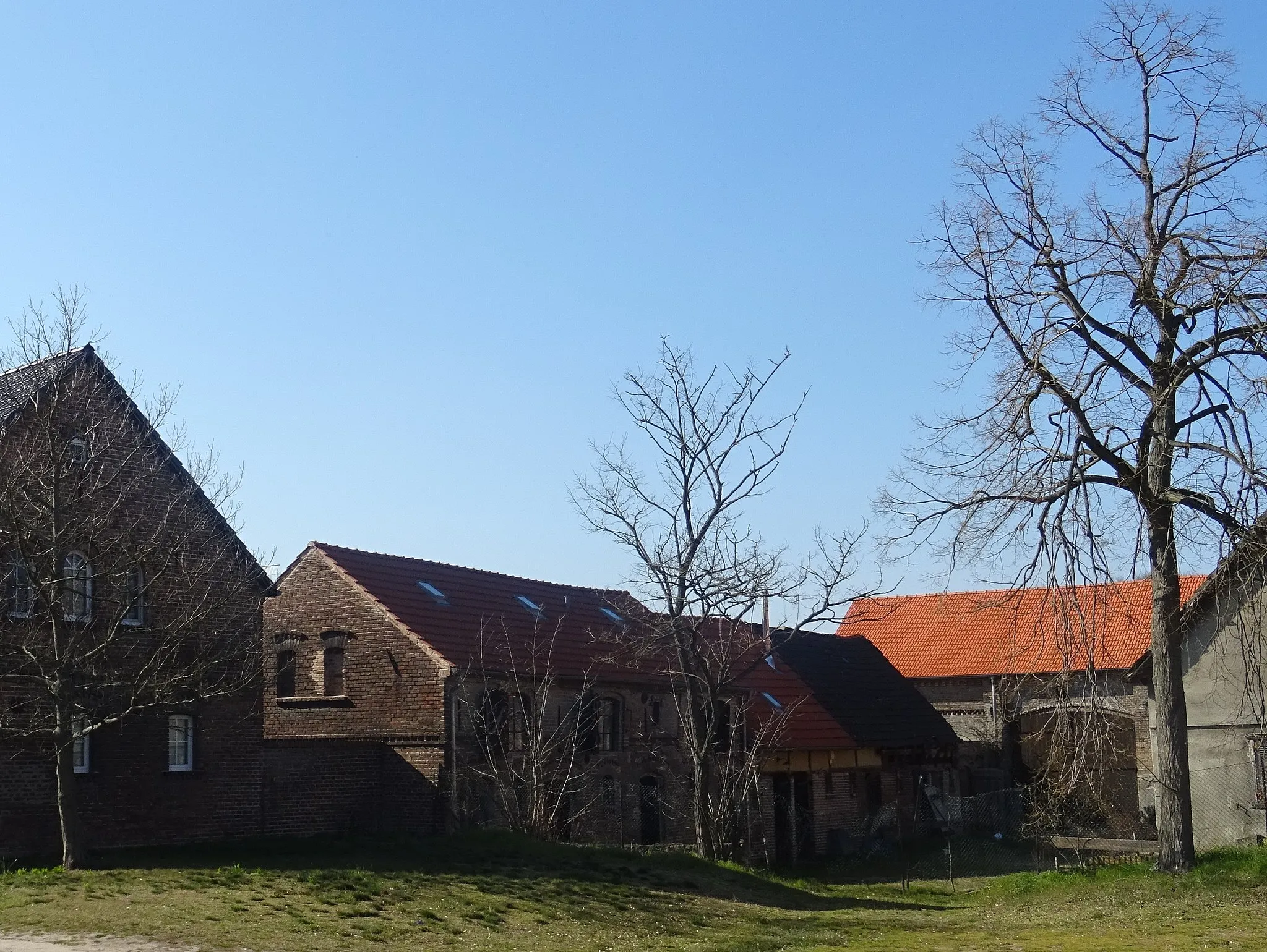 Photo showing: Märkisch Wilmersdorf, denkmalgeschütztes Gehöft Kirchring 16, Nebengebäude