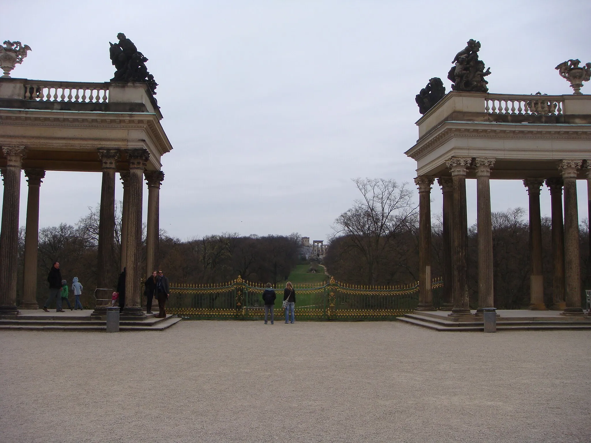 Photo showing: Potsdam (Germany), Colonnades of Sanssouci Palace, view to Ruinenberg