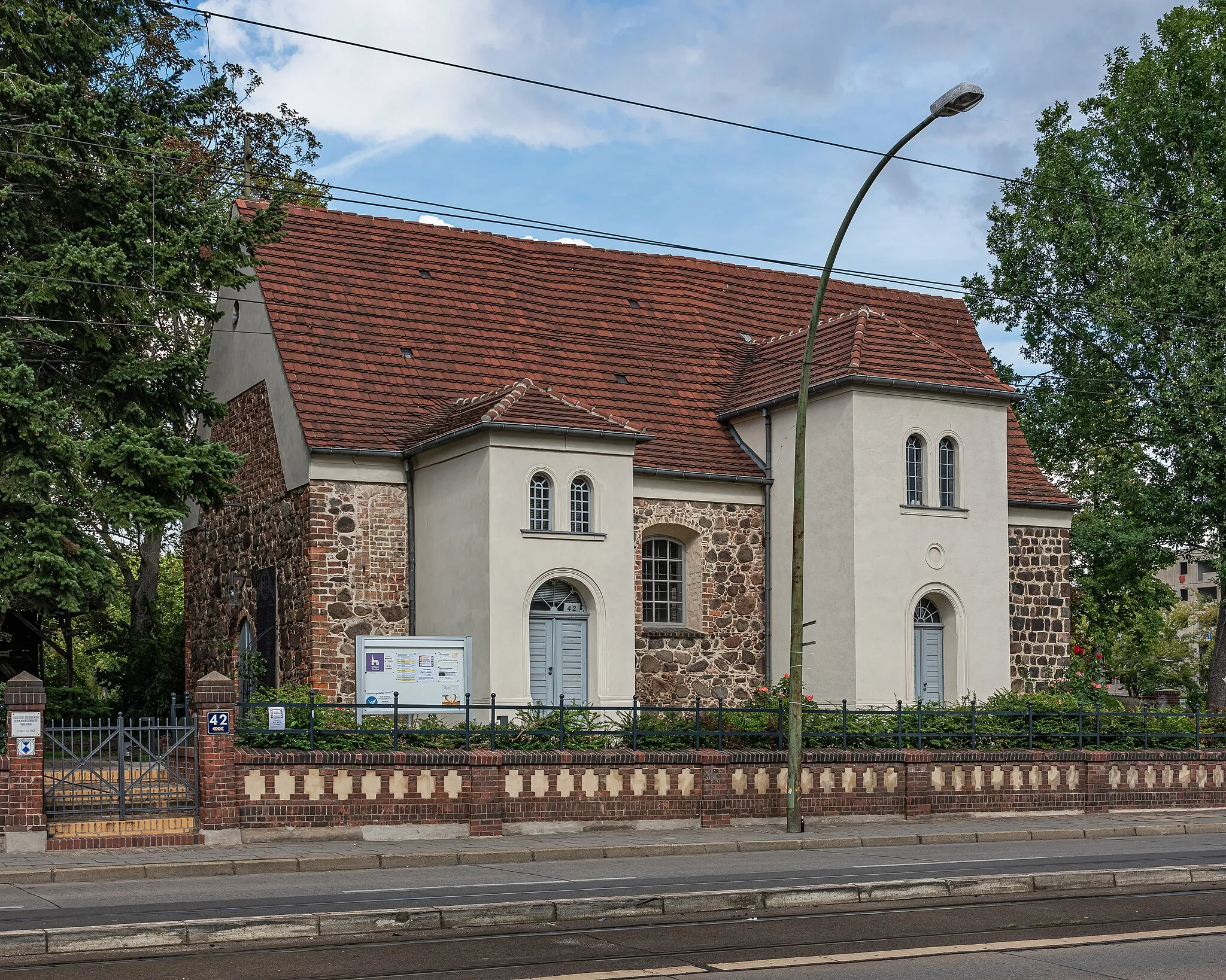 Photo showing: Village church in Alt-Hohenschönhausen, Berlin, Germany