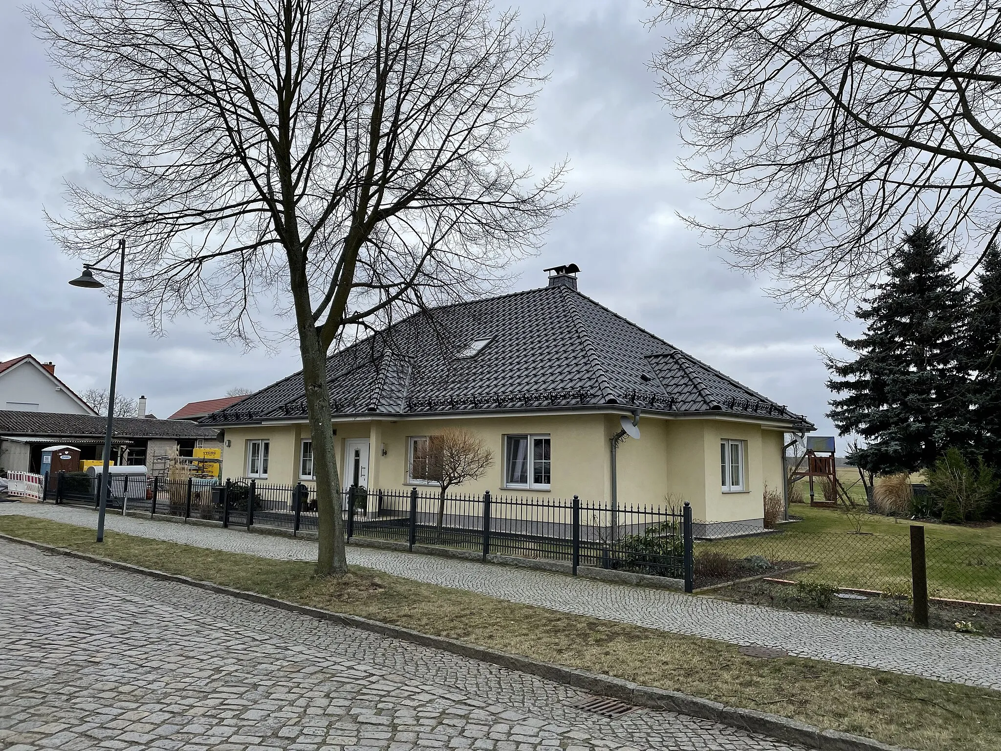 Photo showing: Ahrensdorf ist ein Ortsteil von Ludwigsfelde im brandenburgischen Landkreis Teltow-Fläming