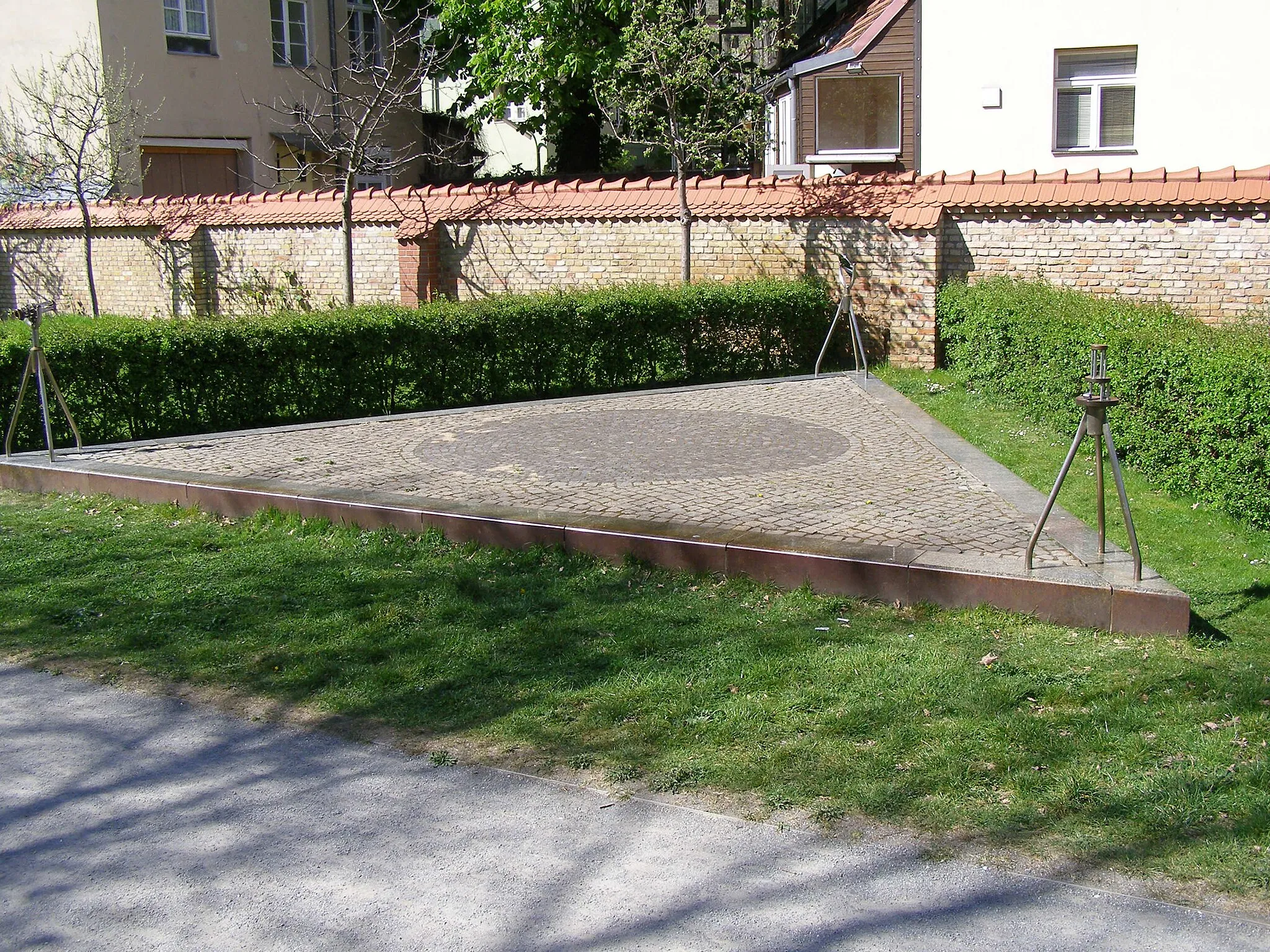 Photo showing: Böhmisch Rixdorf (Berlin): das Auge Gottes im Comenius-Garten