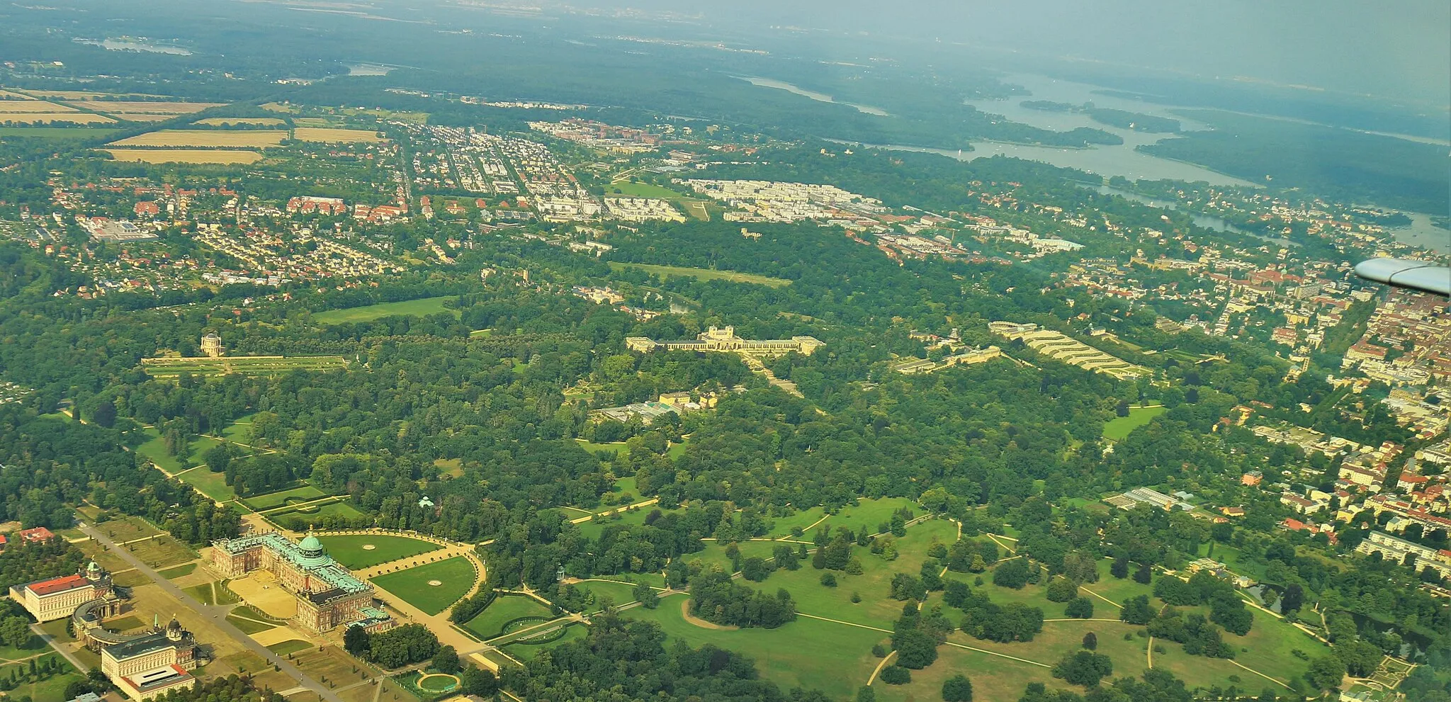 Photo showing: Sanssouci park, Orangerie palace, Sanssouci palace, University of Potsdam, Potsdam, aerial view