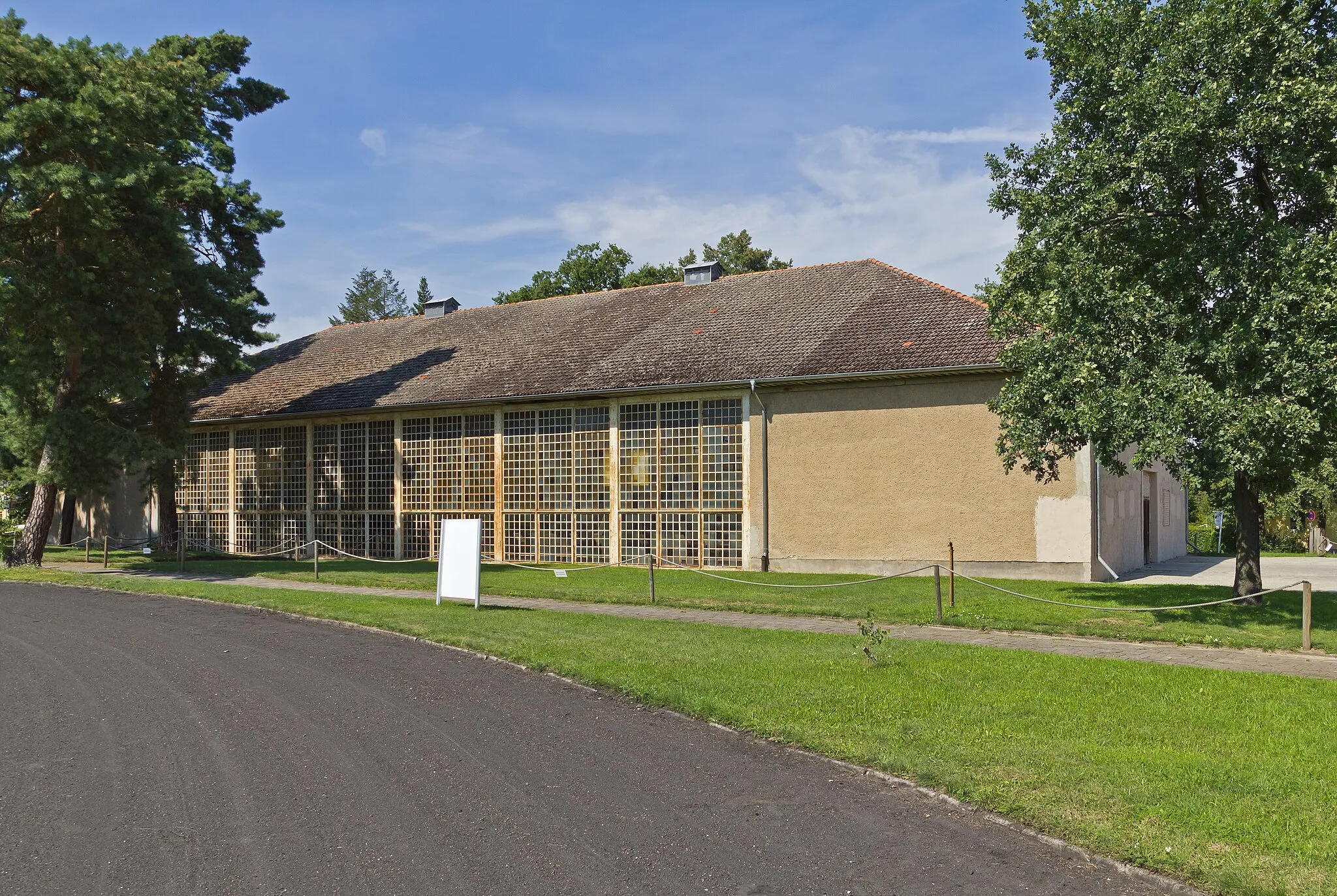 Photo showing: Former gymnasium in the Berlin Olympic Village (built for the 1936 games) near Berlin, Germany