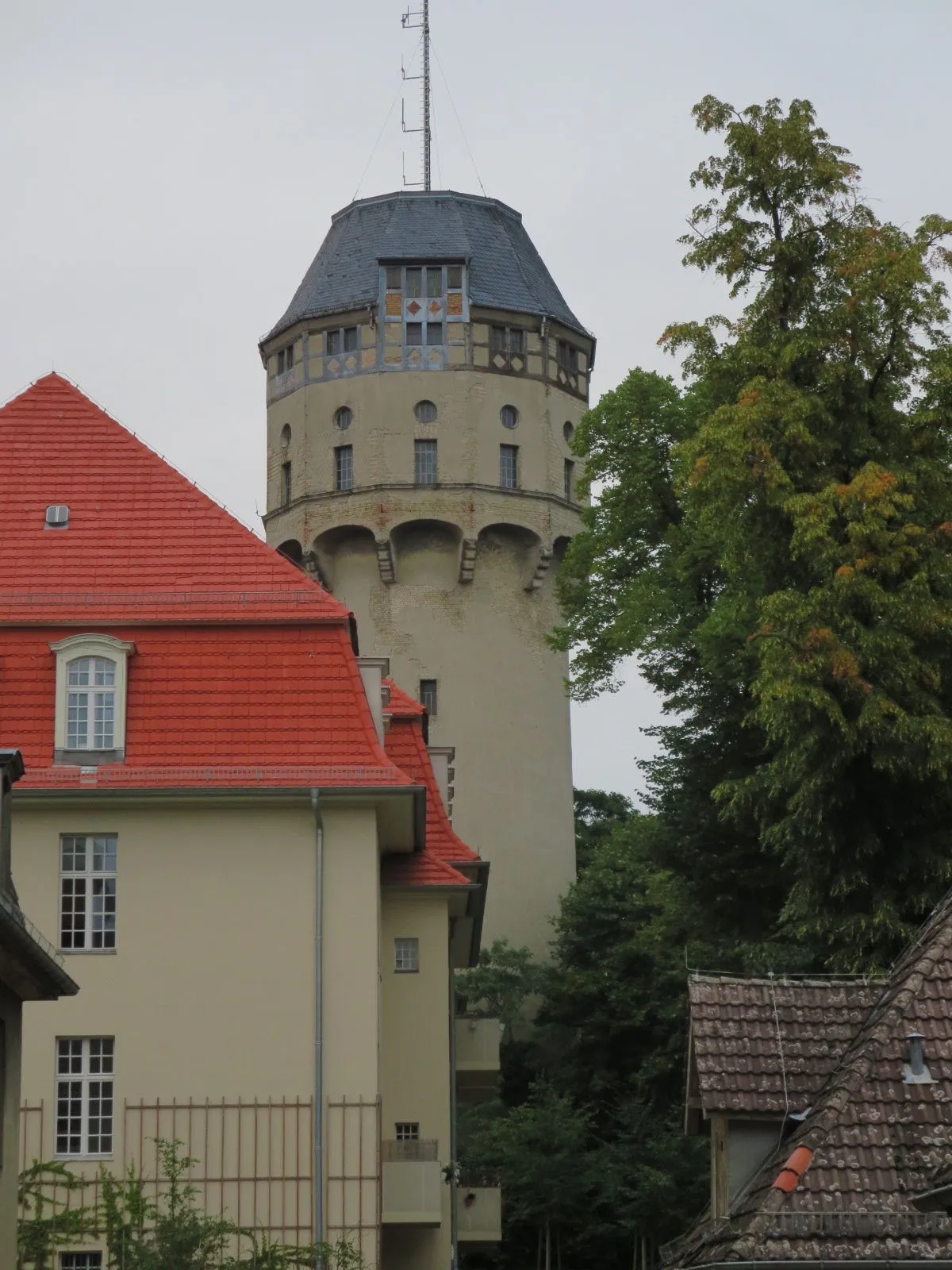 Photo showing: Berlin-Buch, Alte-Leute-Heim, Wasserturm