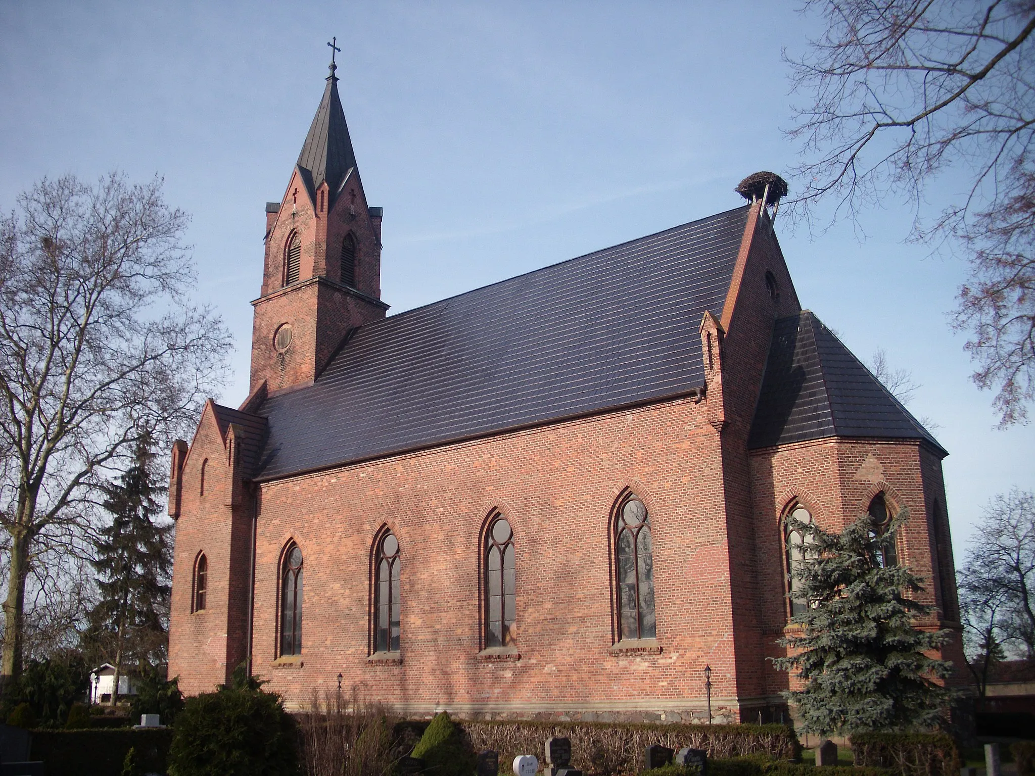 Photo showing: Kirche Treplin bei Booßen.
This is a photograph of an architectural monument. It is on the list of cultural monuments of Treplin.