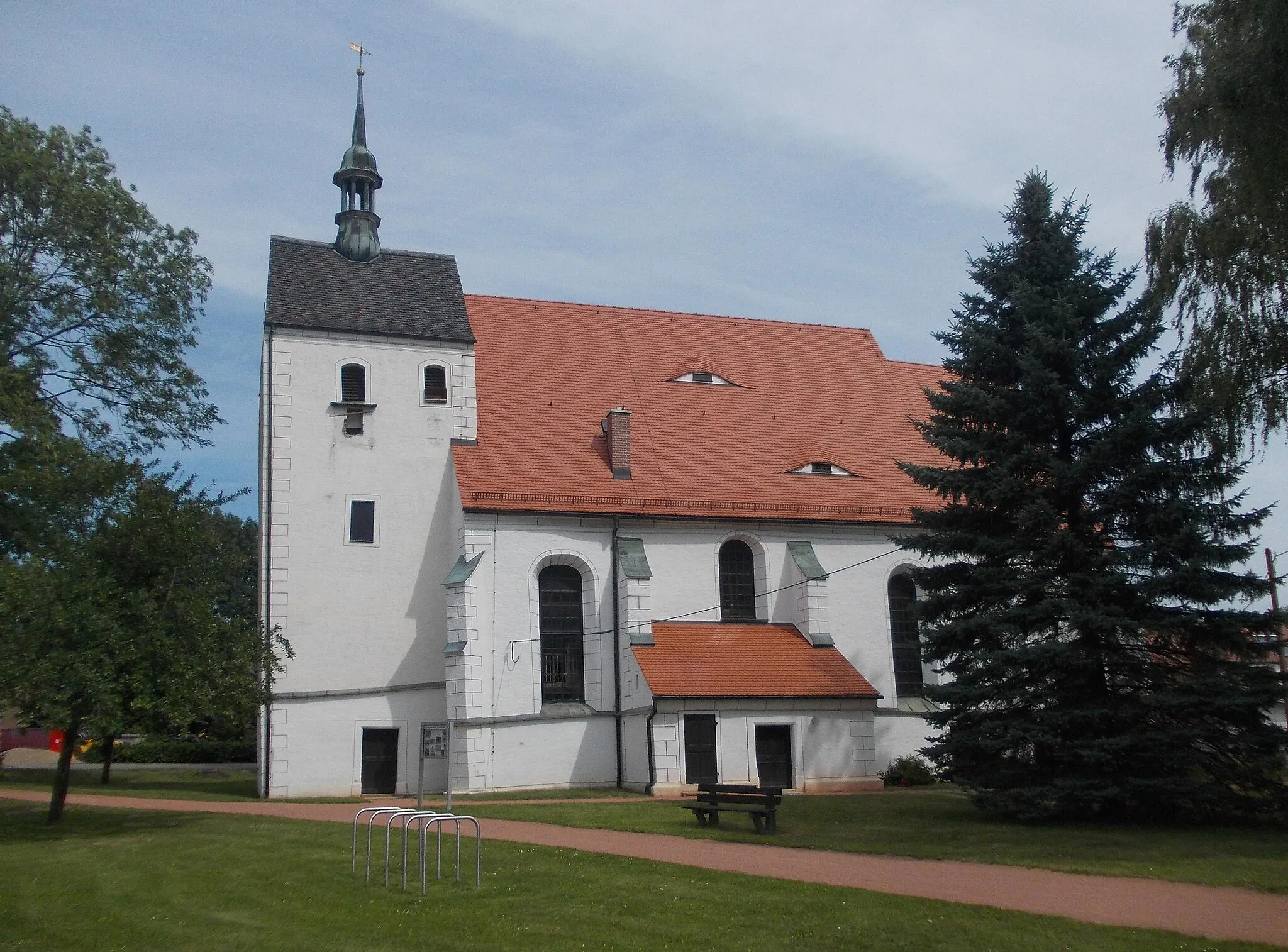 Photo showing: St. Godehard's Church in Jahna (Ostrau, Mittelsachsen district, Saxony)