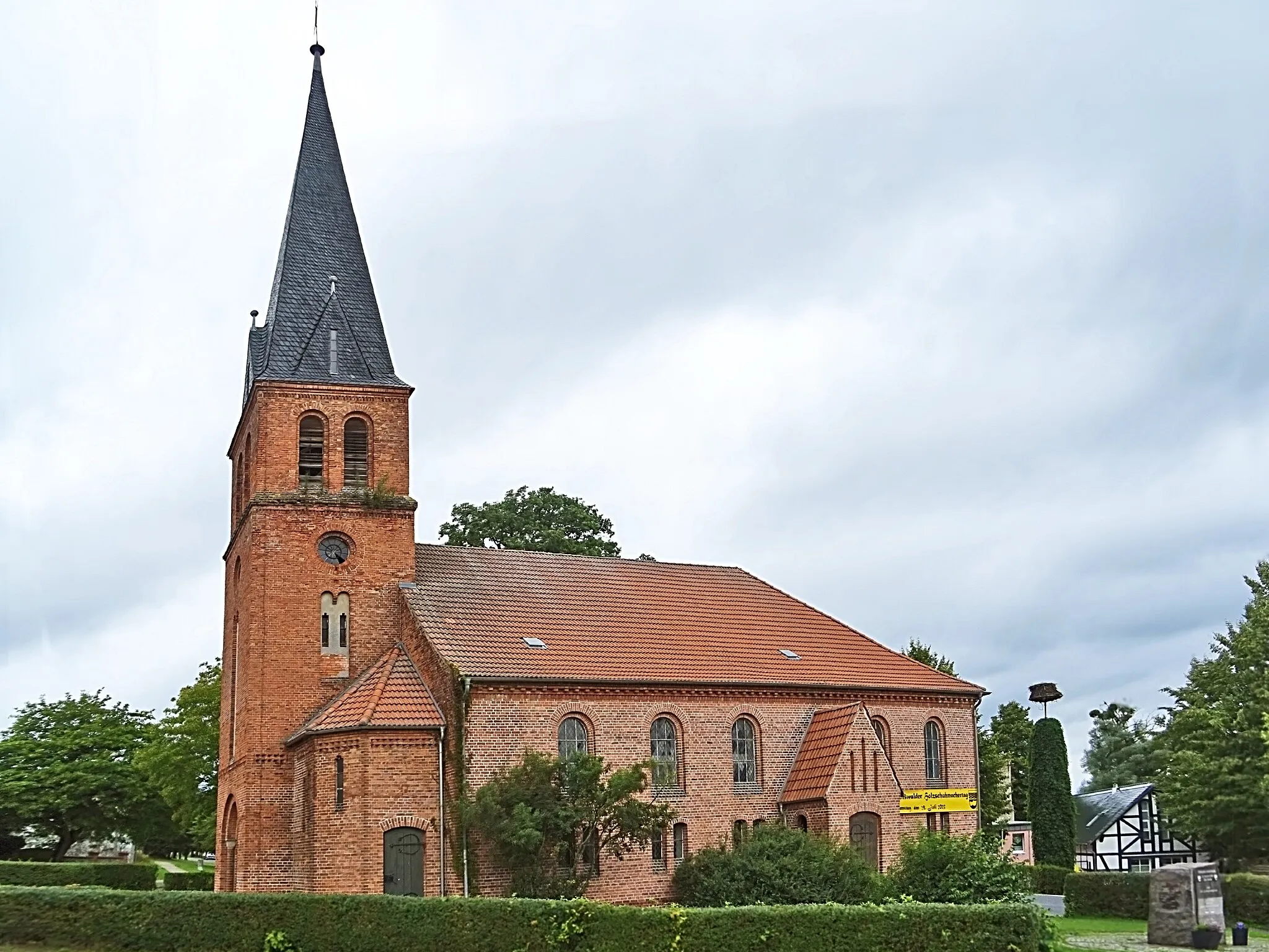 Photo showing: St. Michaeliskirche (Friedrichswalde) von Süden