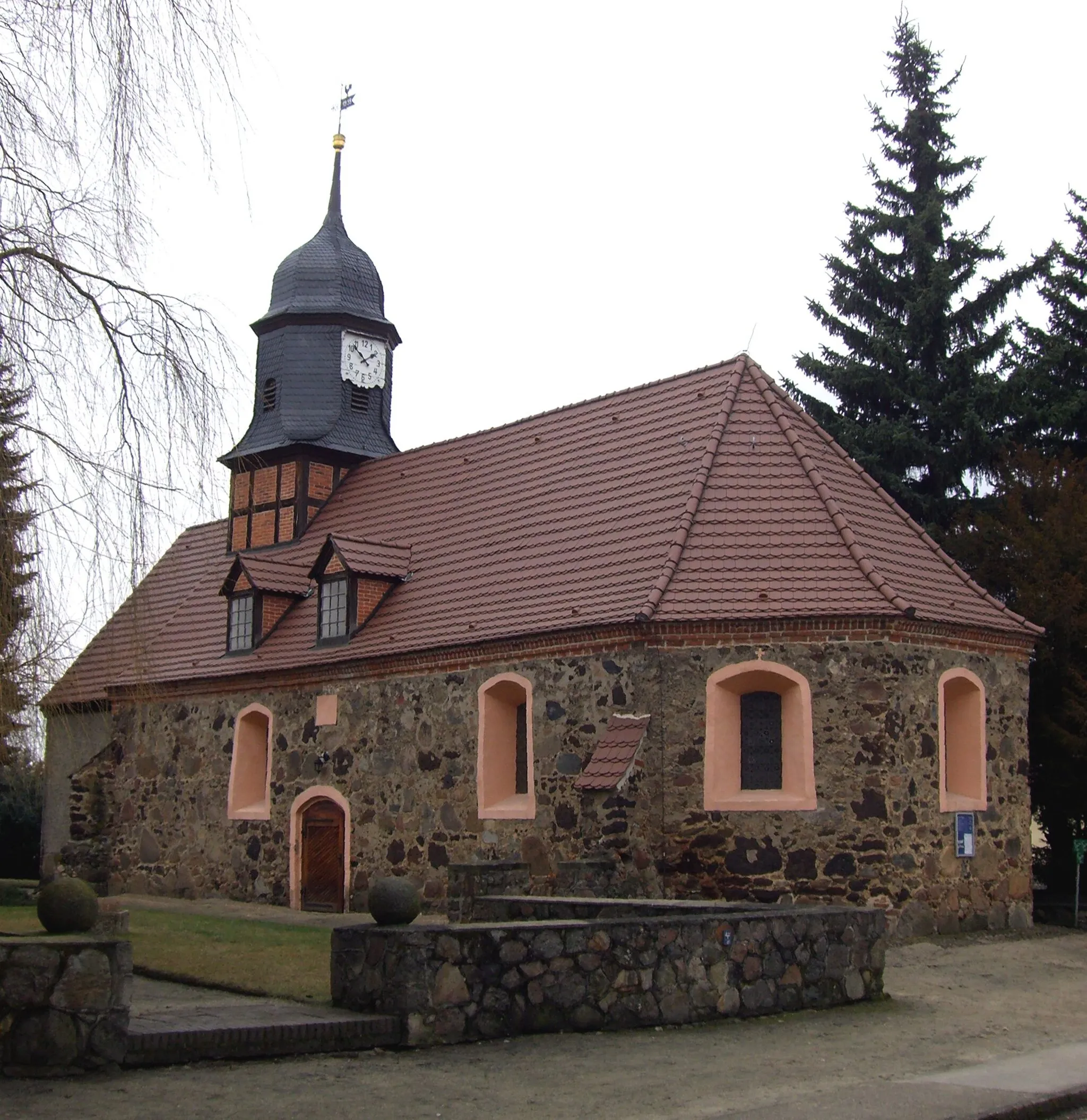 Photo showing: Tröbitz, Evangelische Kirche