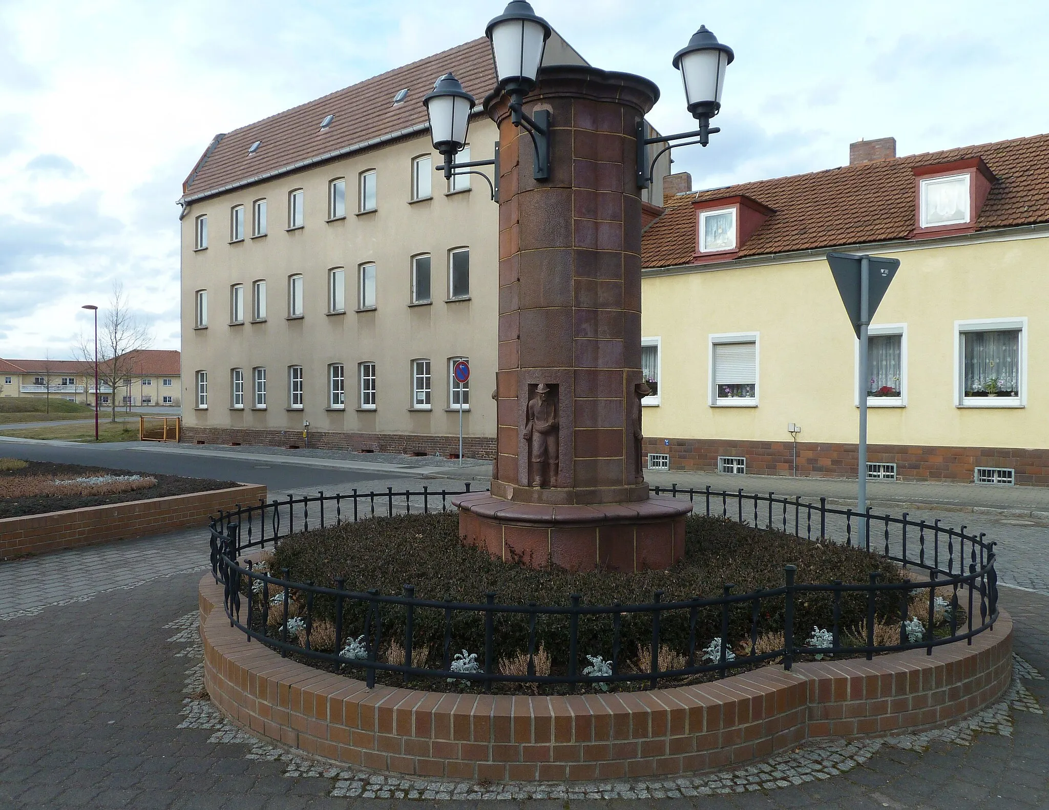 Photo showing: Großräschen, denkmalgeschützter Kandelaber Rudolf-Breitscheid-Straße/Baarziger Straße