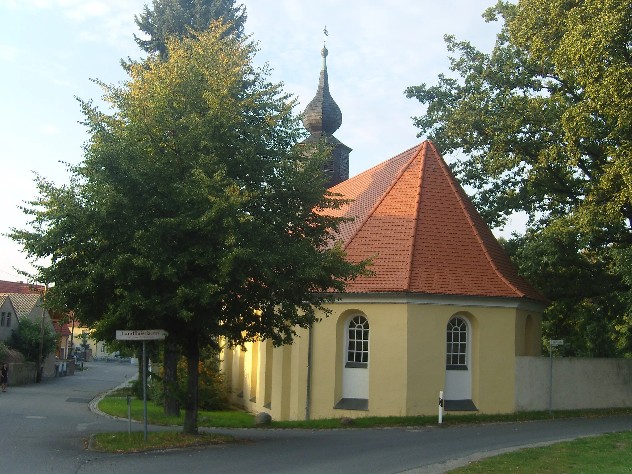 Photo showing: Dorfkirche Linz