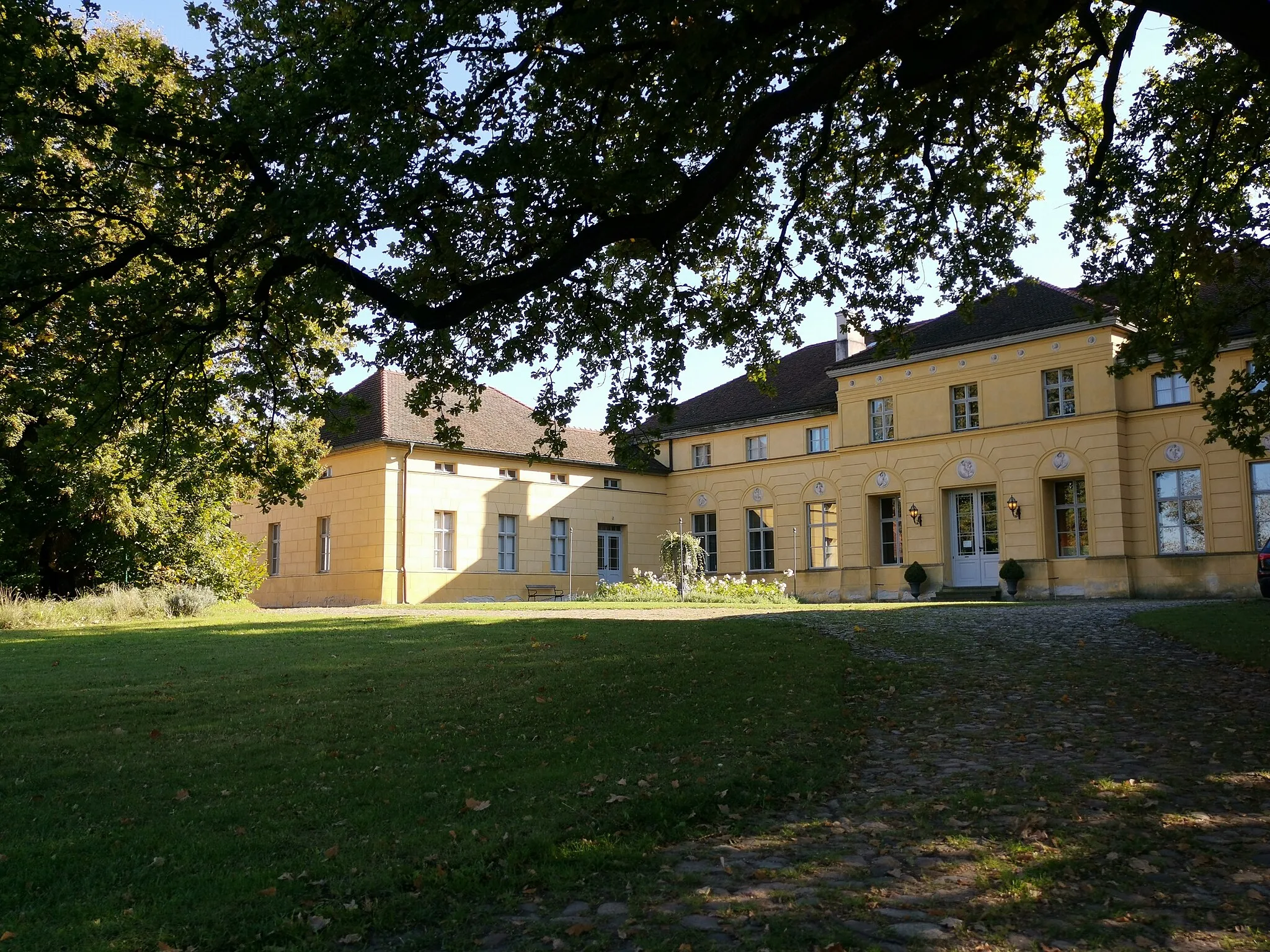 Photo showing: Herrenhaus Kleßen