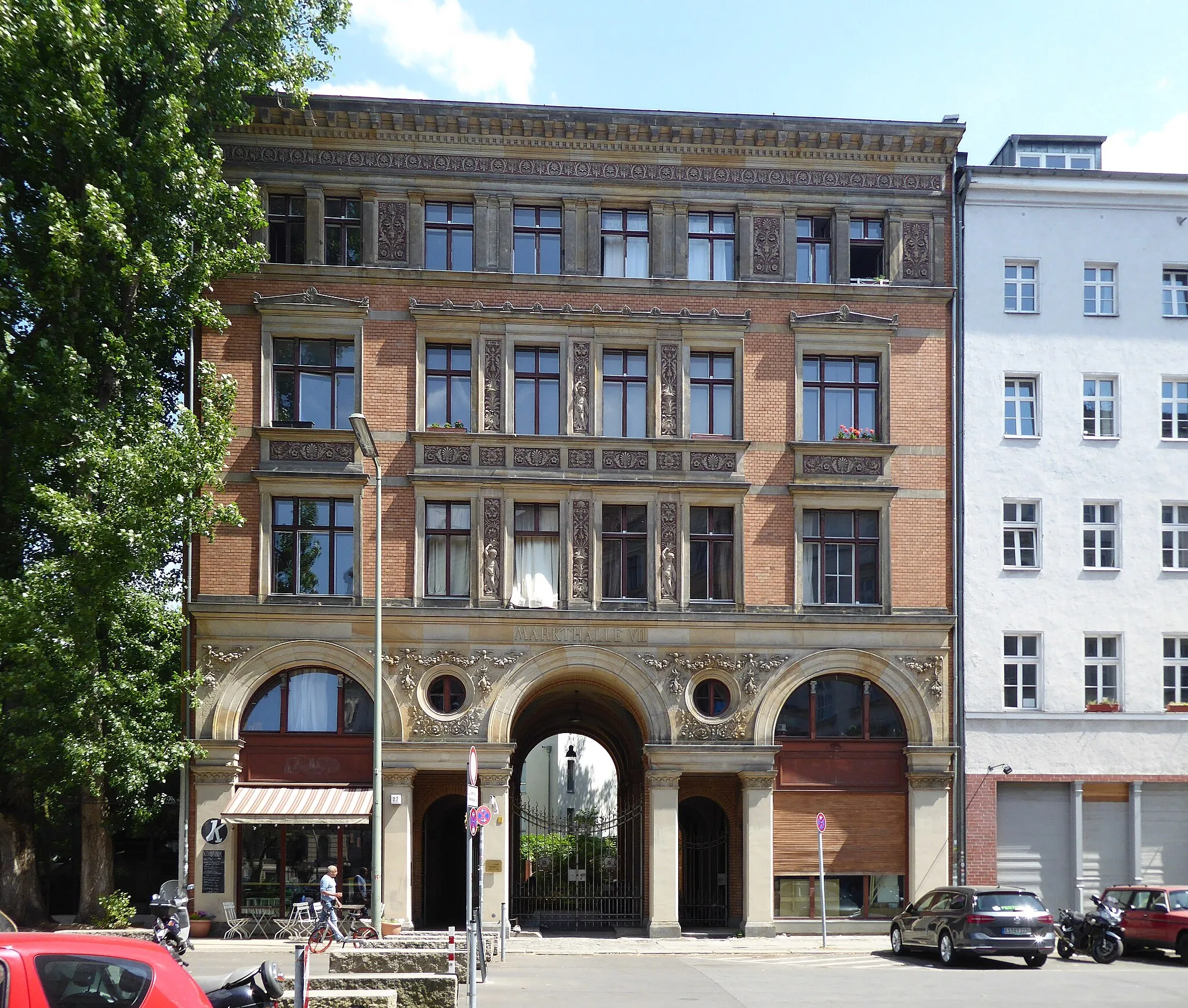 Photo showing: Kreuzberg Dresdener Straße Markthalle VII-001